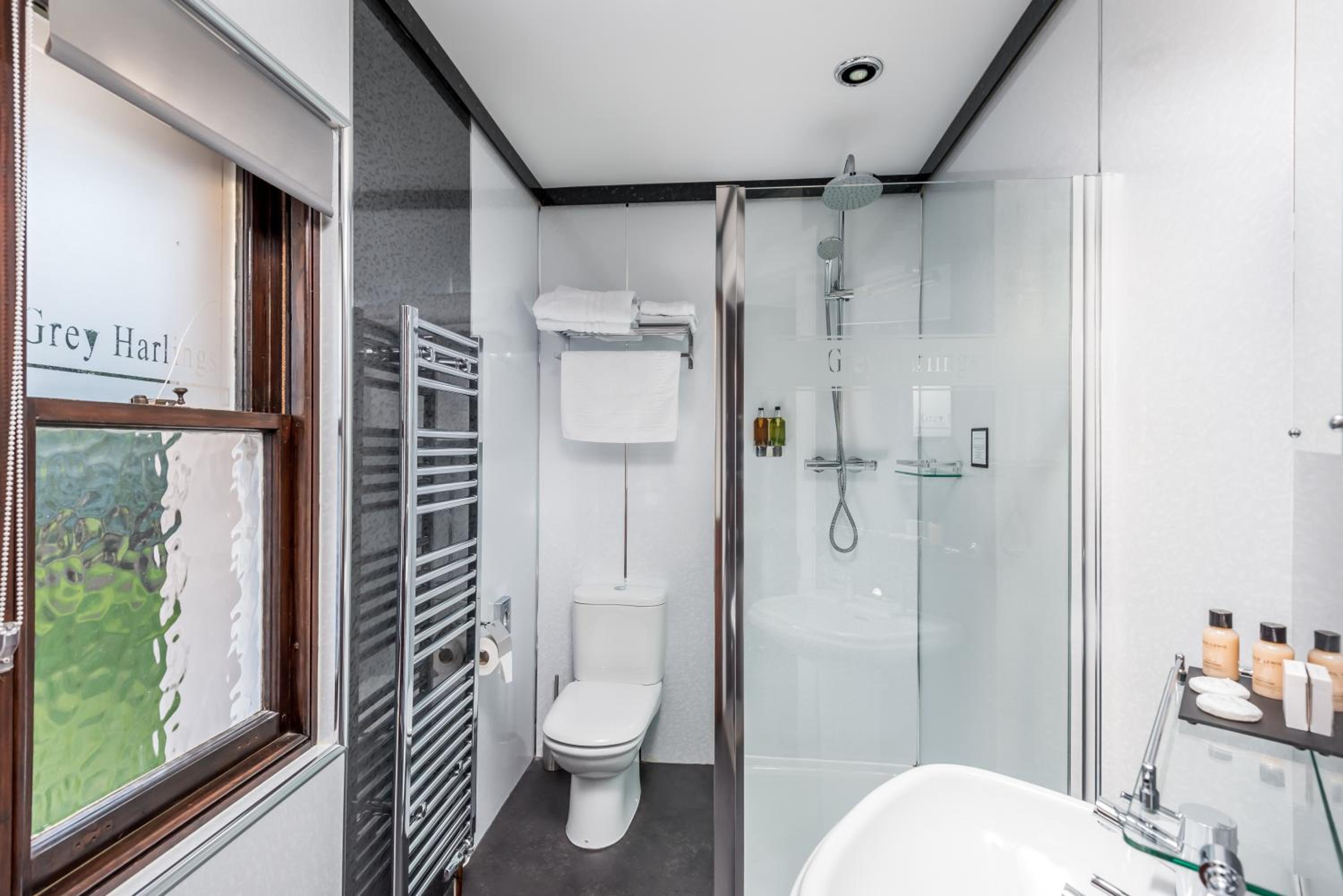 Large Double or Twin Room photo 3