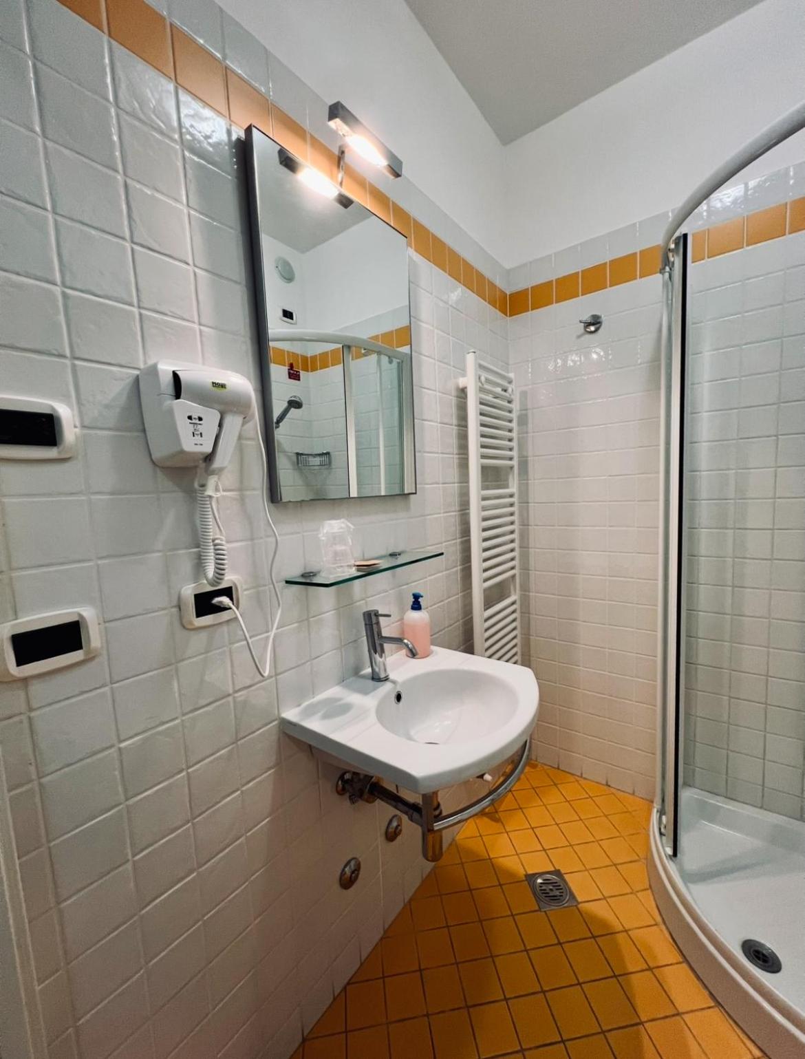 Comfort Quadruple Room - Photo 3