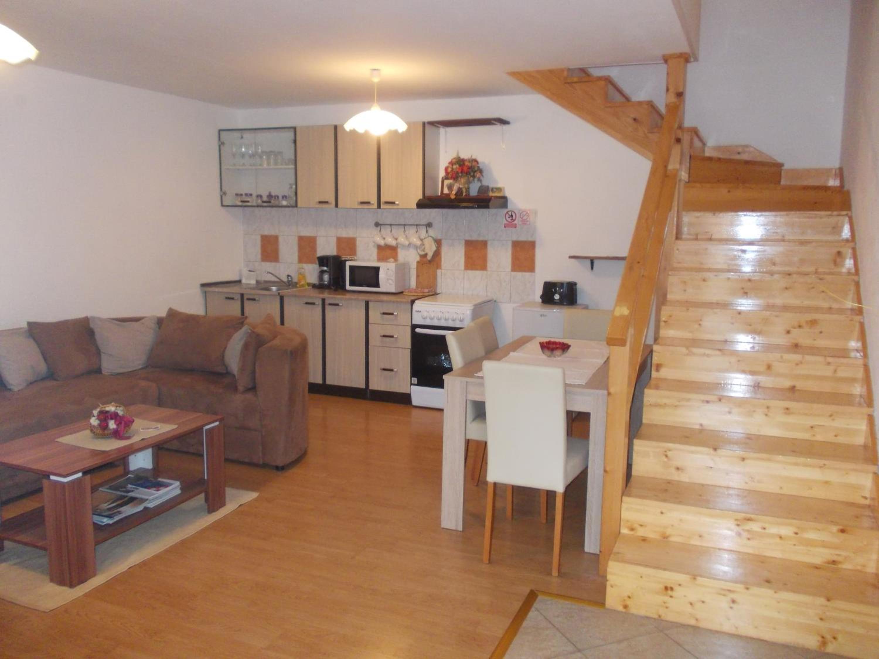 Duplex One-Bedroom Apartment with Terrace - Photo 6