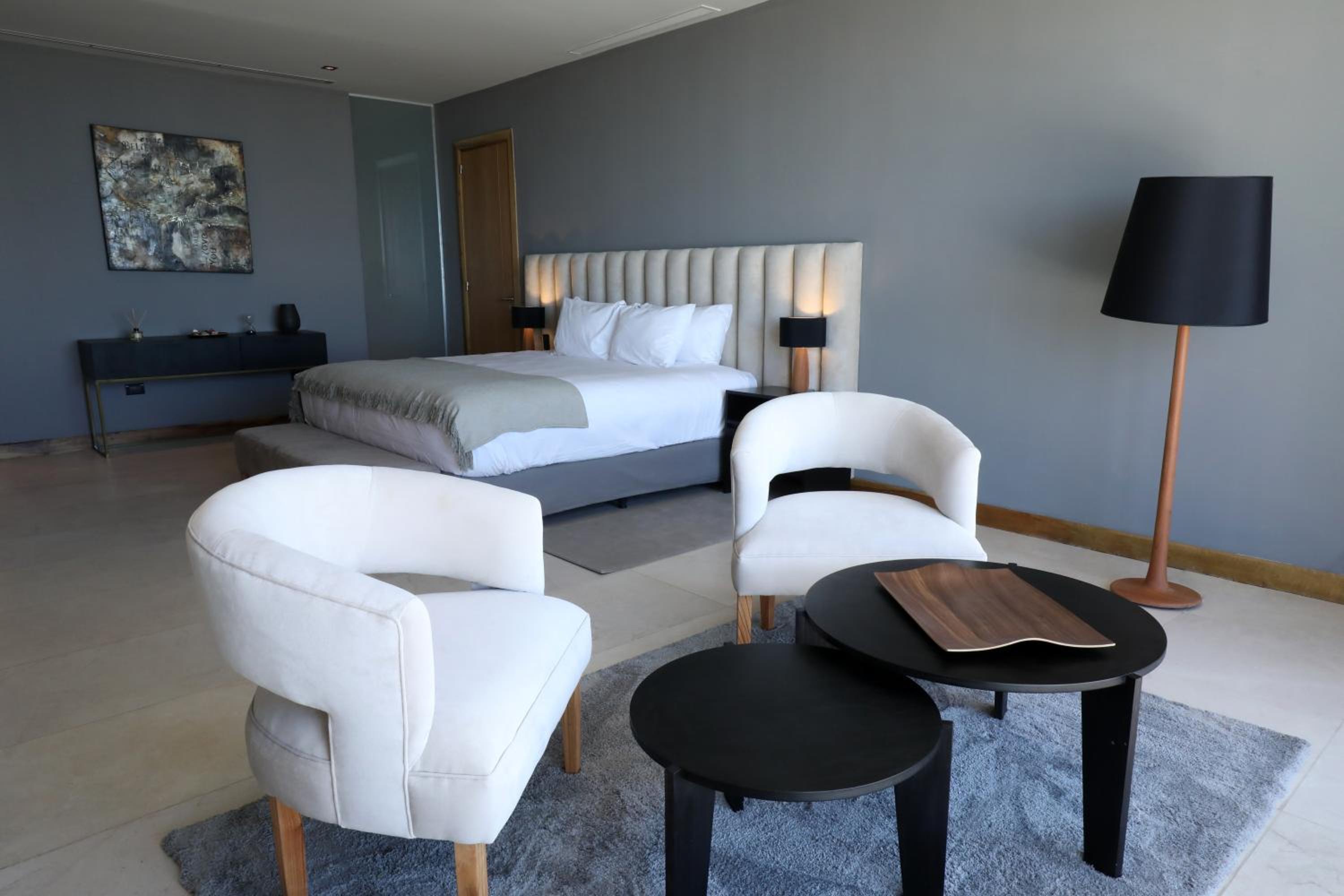 Suite with Balcony photo 2