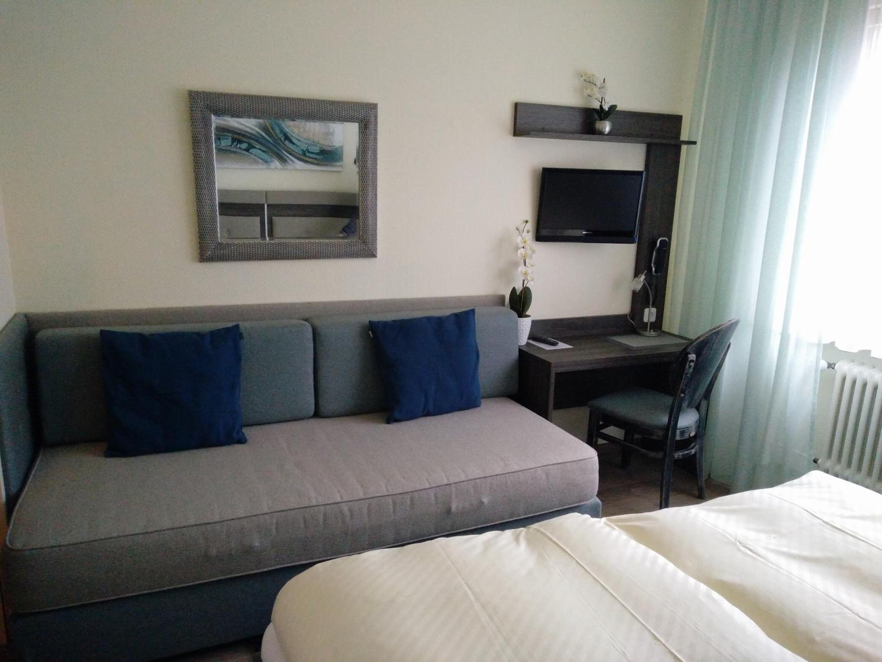 Double Room - Photo 9