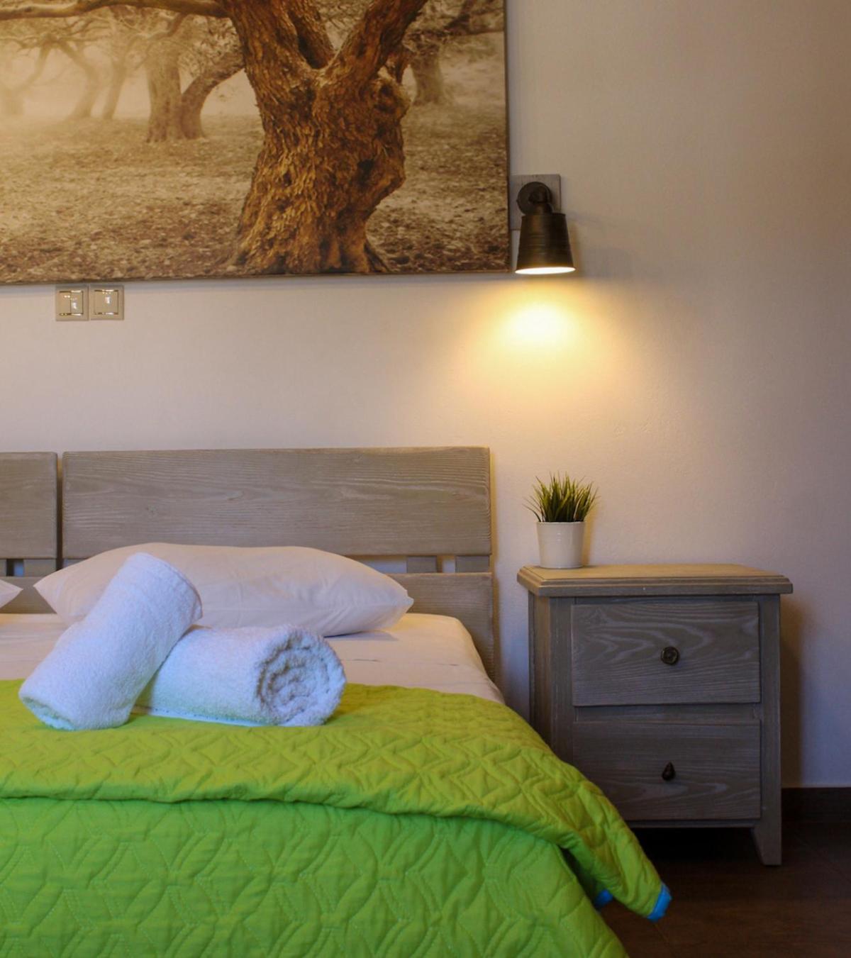 Double or Twin Room with Sea View - Photo 4