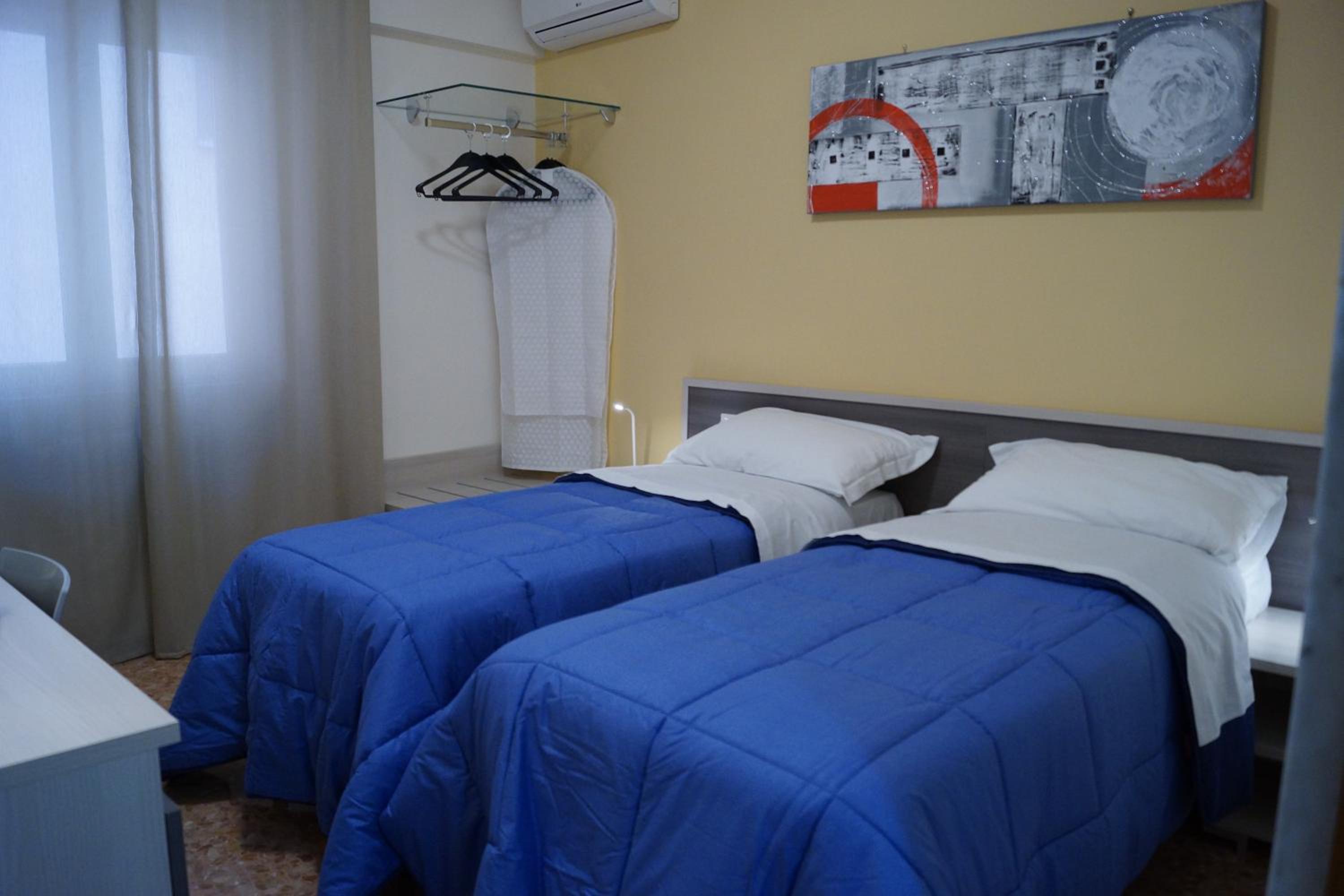 Double Room - Photo 8
