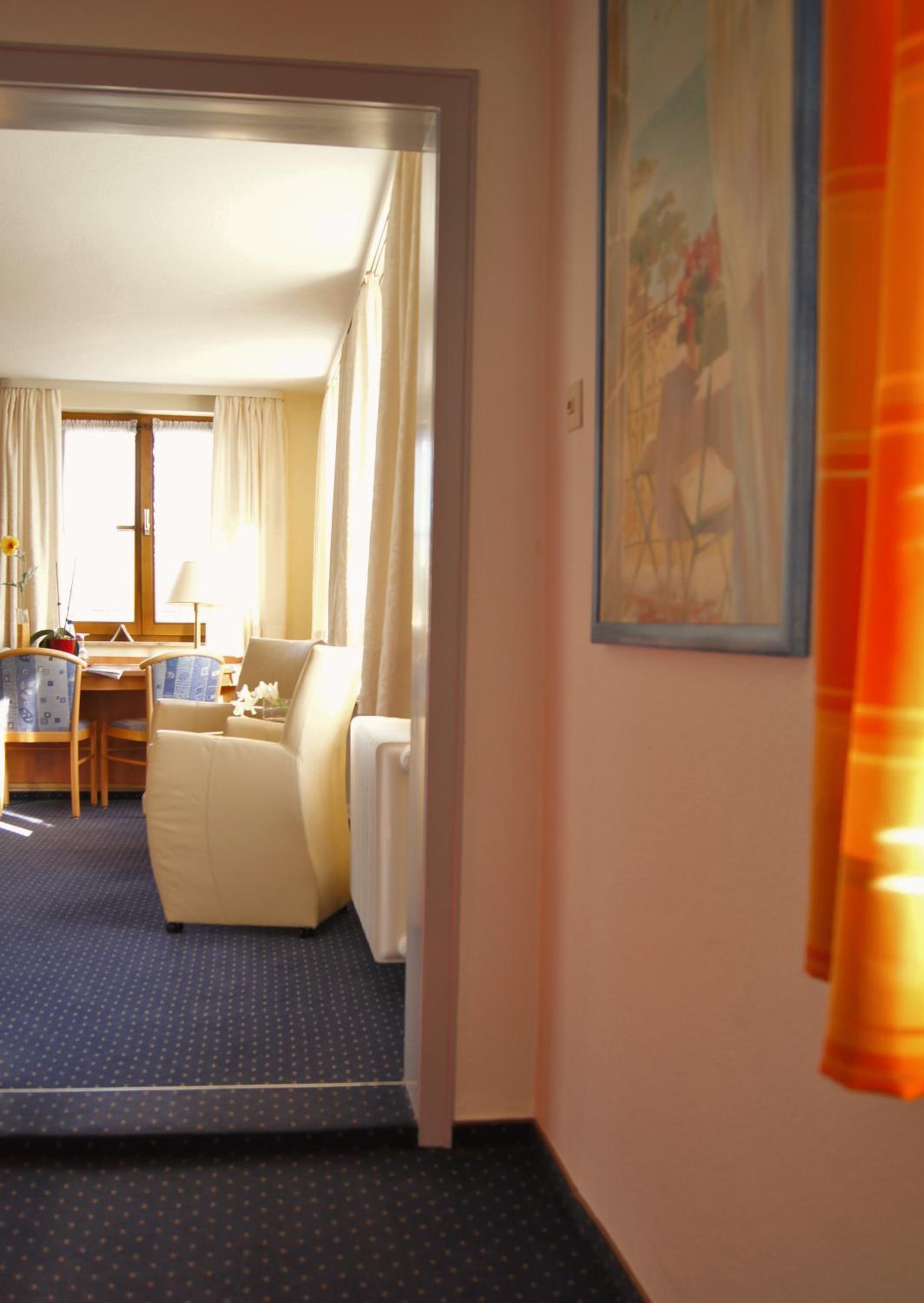 Double Room - Photo 7