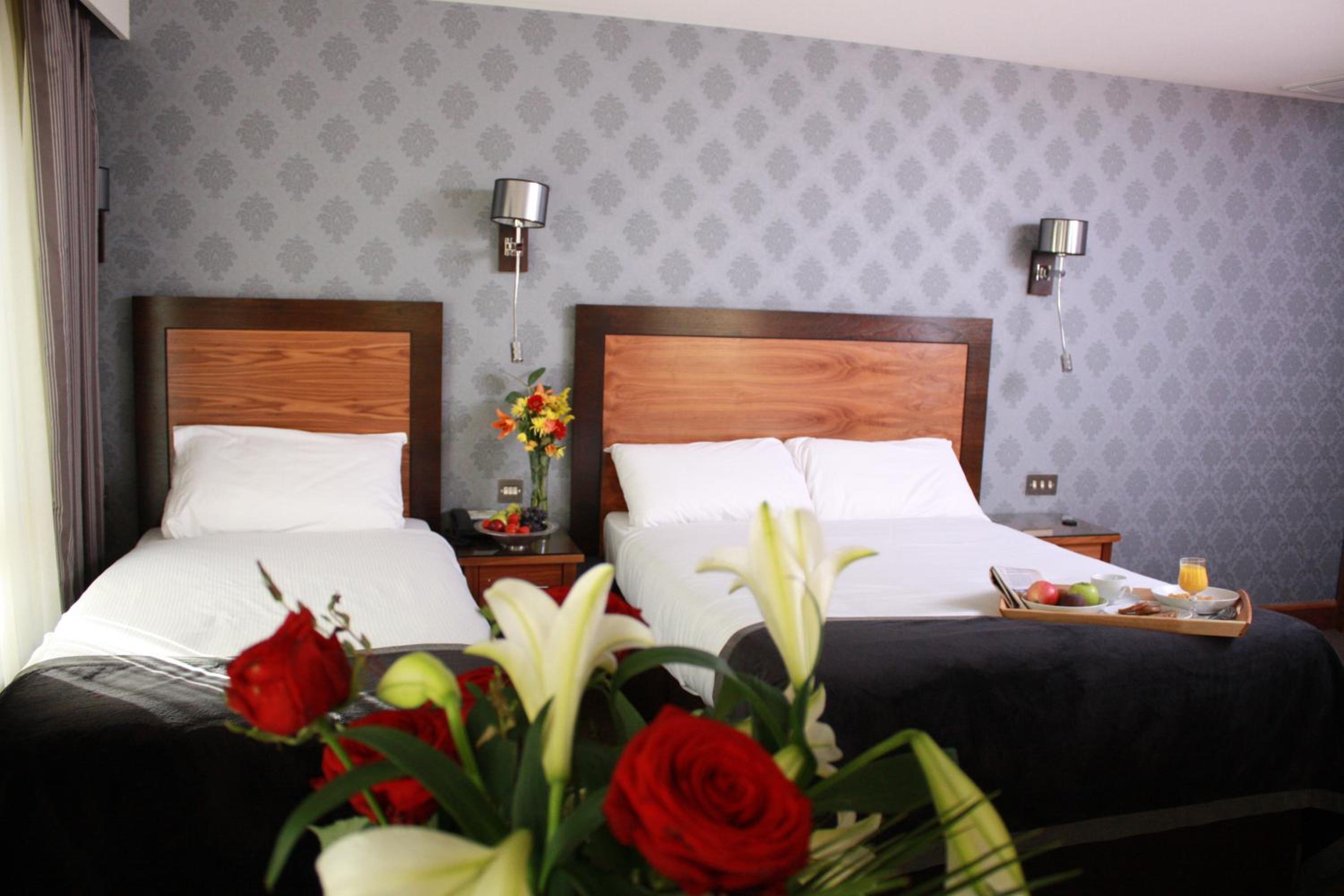 Twin Room - Photo 6