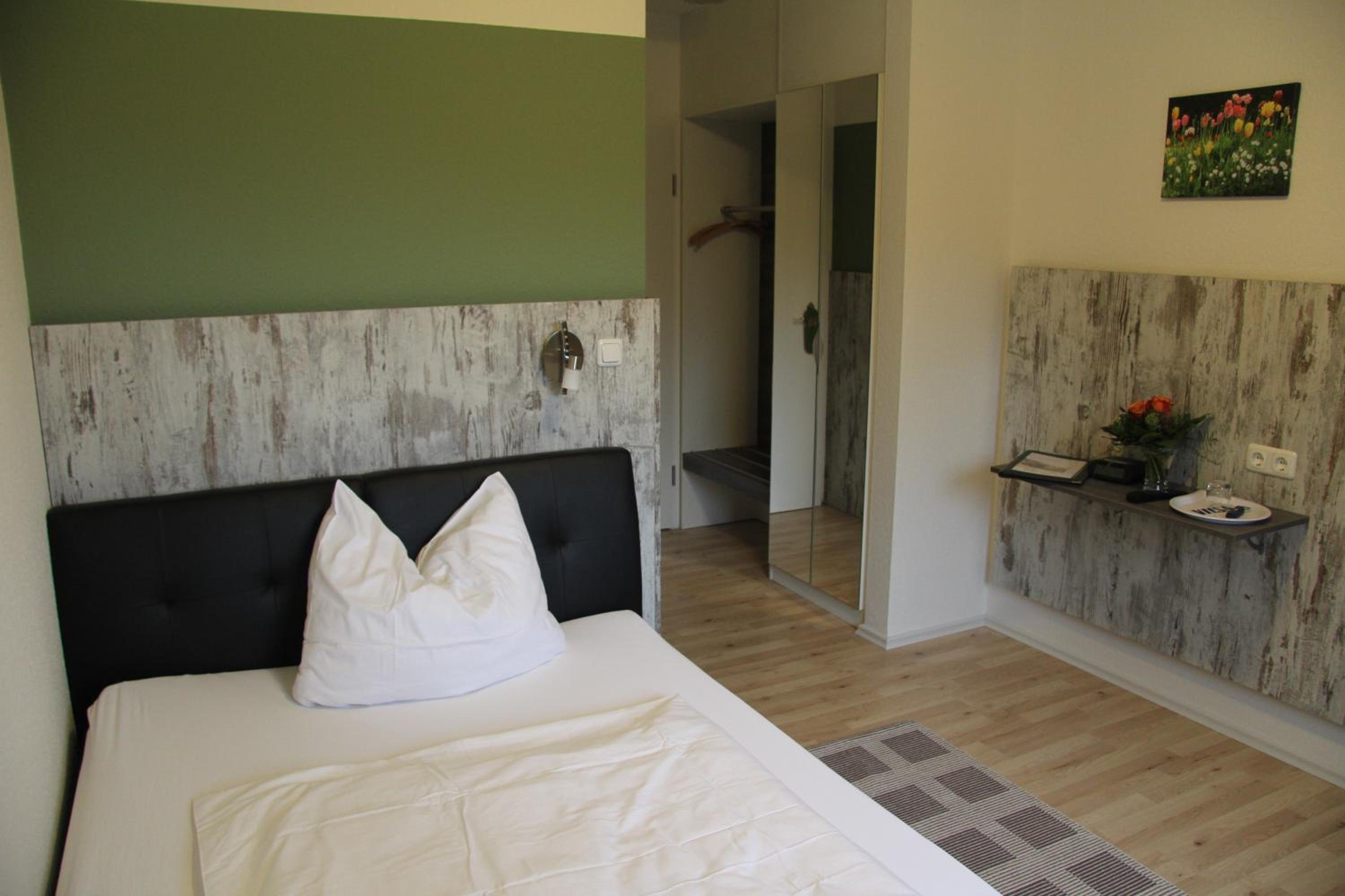Single Room photo 1