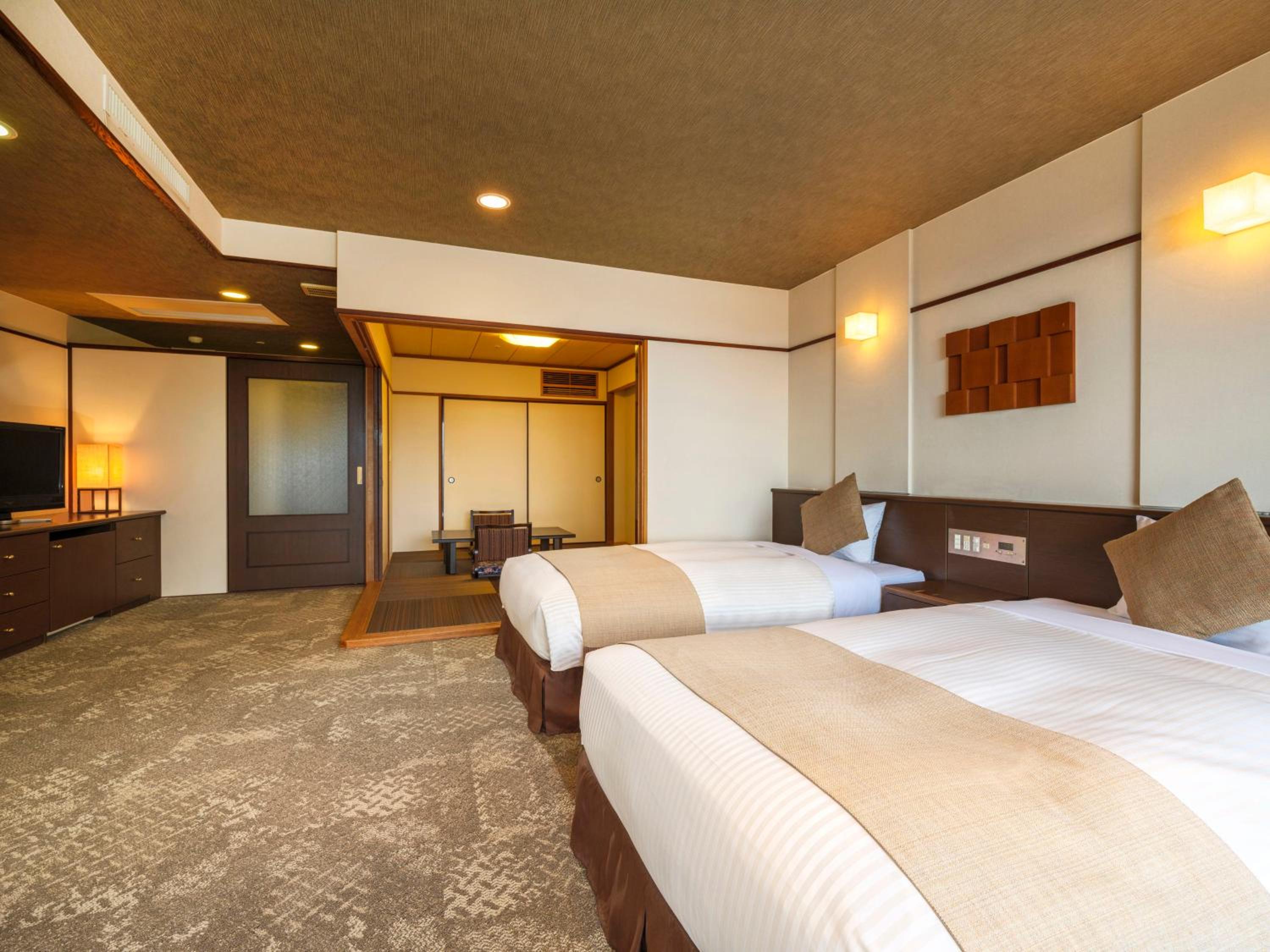 Ocean View Superior Japanese Western room with private bathroom - Photo 2