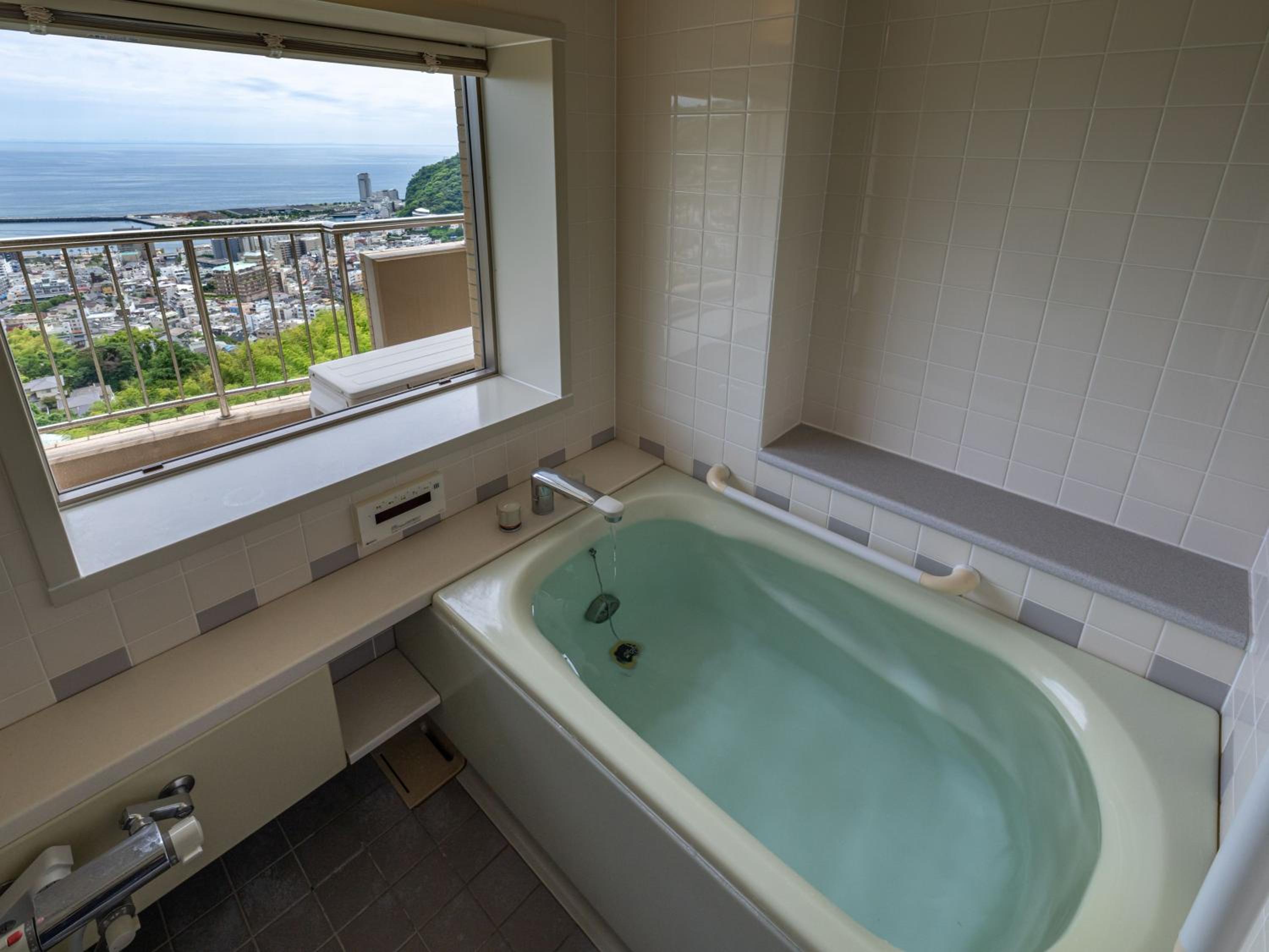 Panorama Ocean View Superior Japanese Western Room with private bathroom - Photo 2