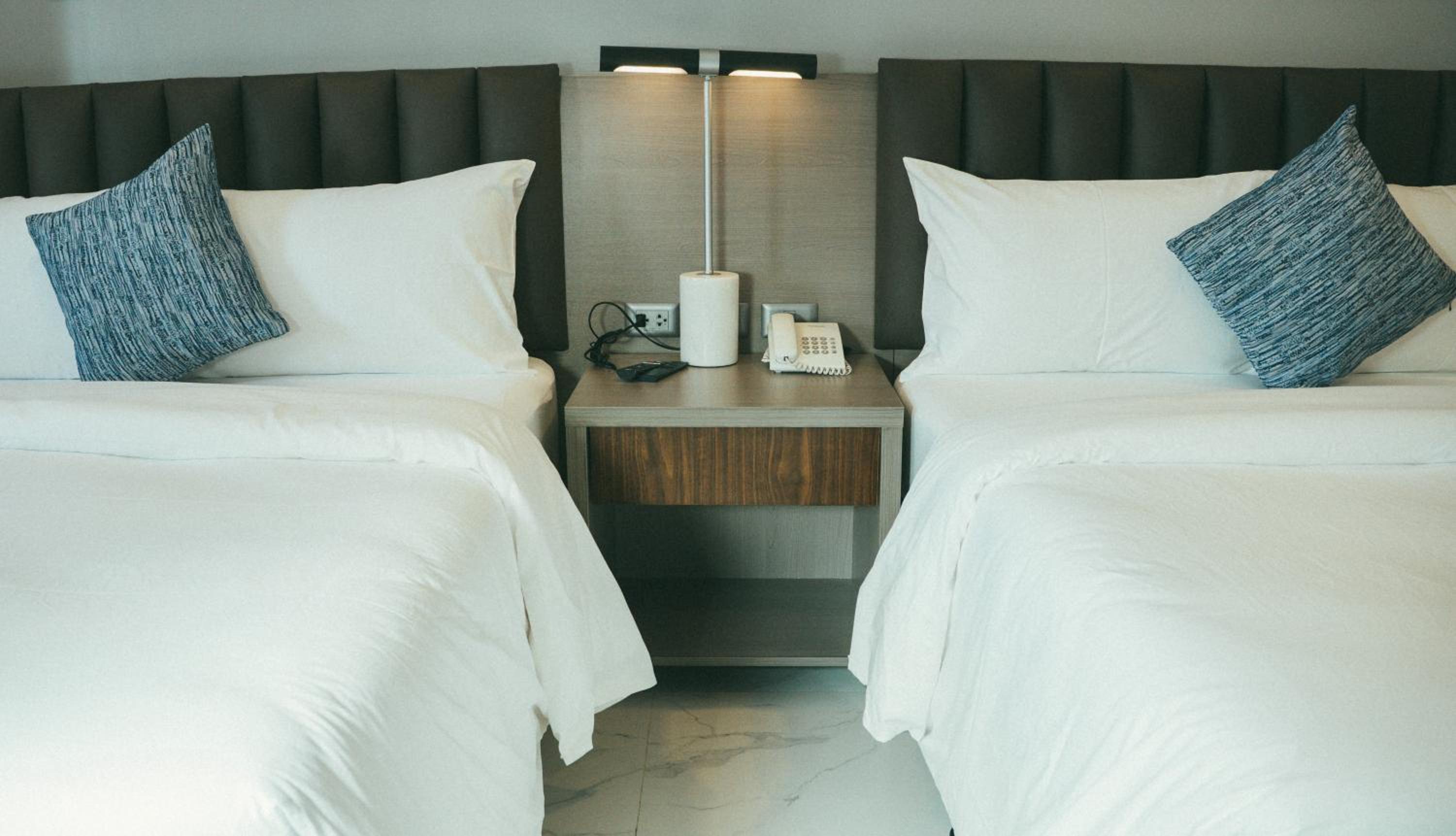 Family Executive Suite - Photo 2