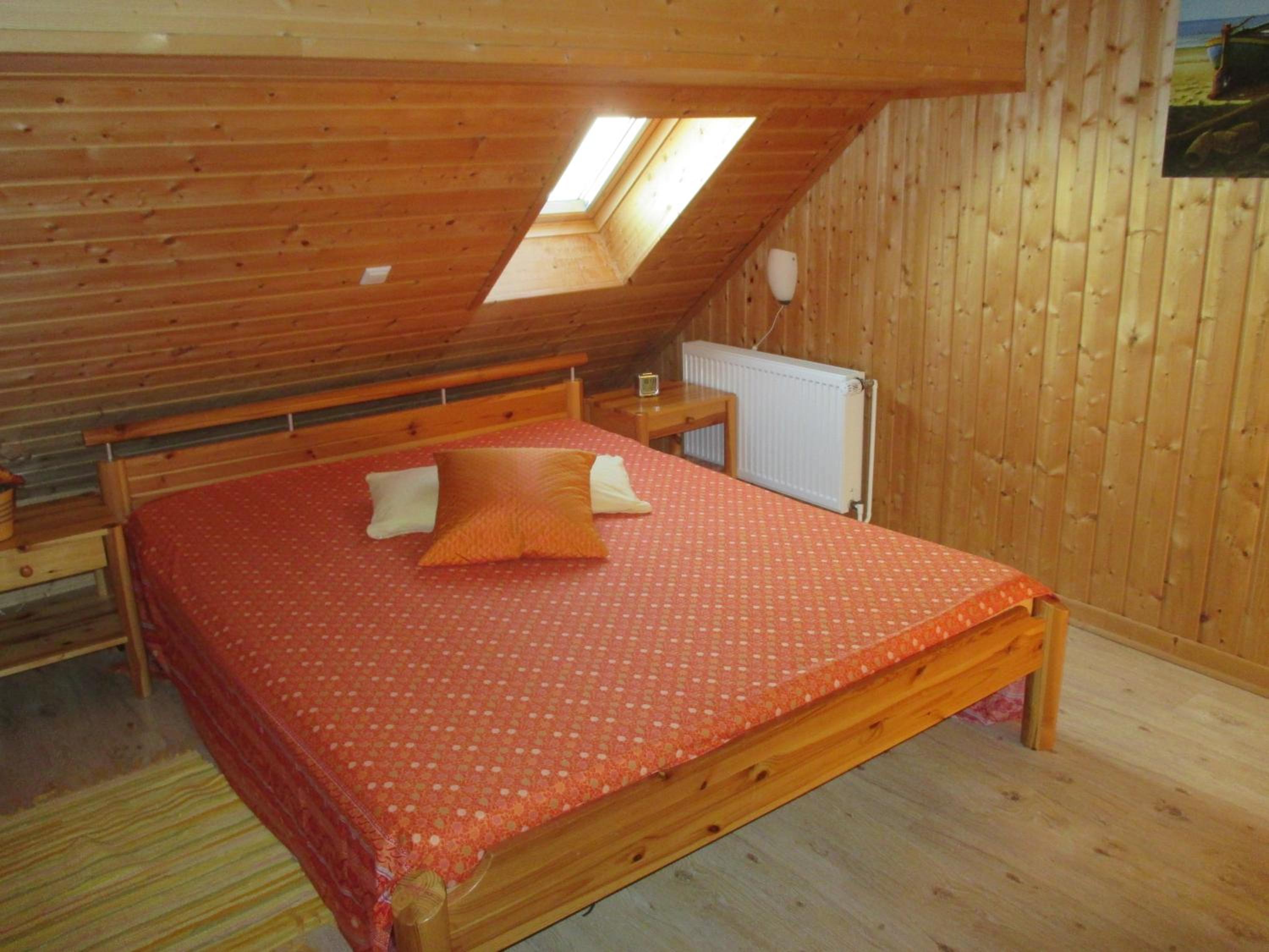 Apartment - Split Level - Photo 1