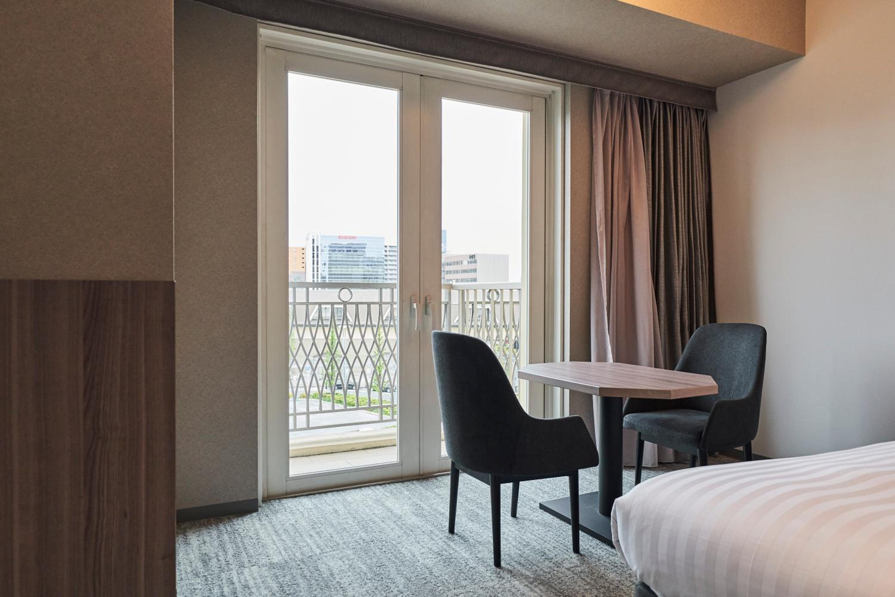 King Room with Balcony photo 3