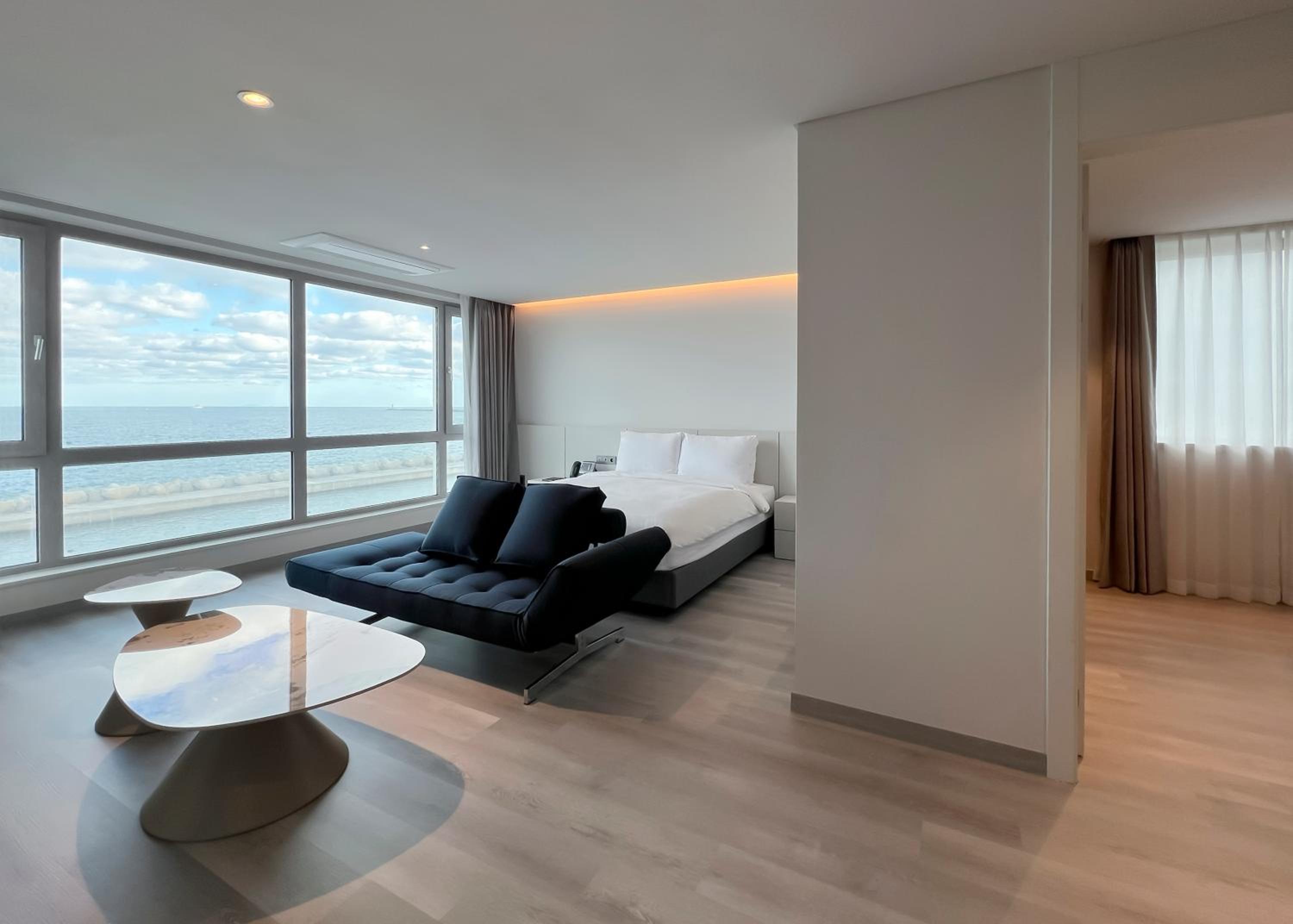 Superior Family Double Room with Ocean View - Photo 1