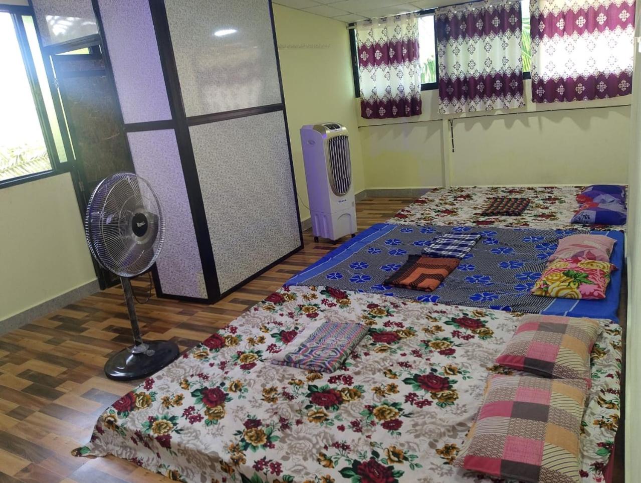 10-Bed Mixed Dormitory Room photo 2