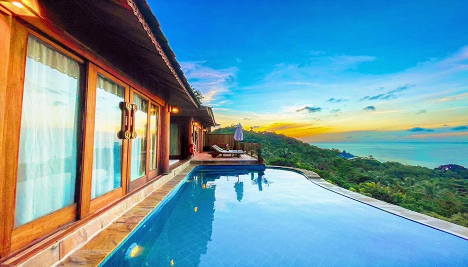Royal Grand Pool Villa with FREE THB 2,000 Net Resort Credit per Night - Photo 1