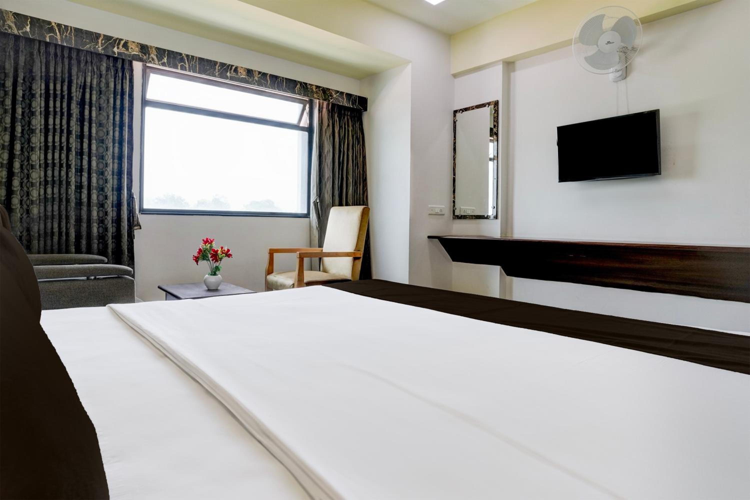 Standard Twin Room photo 3