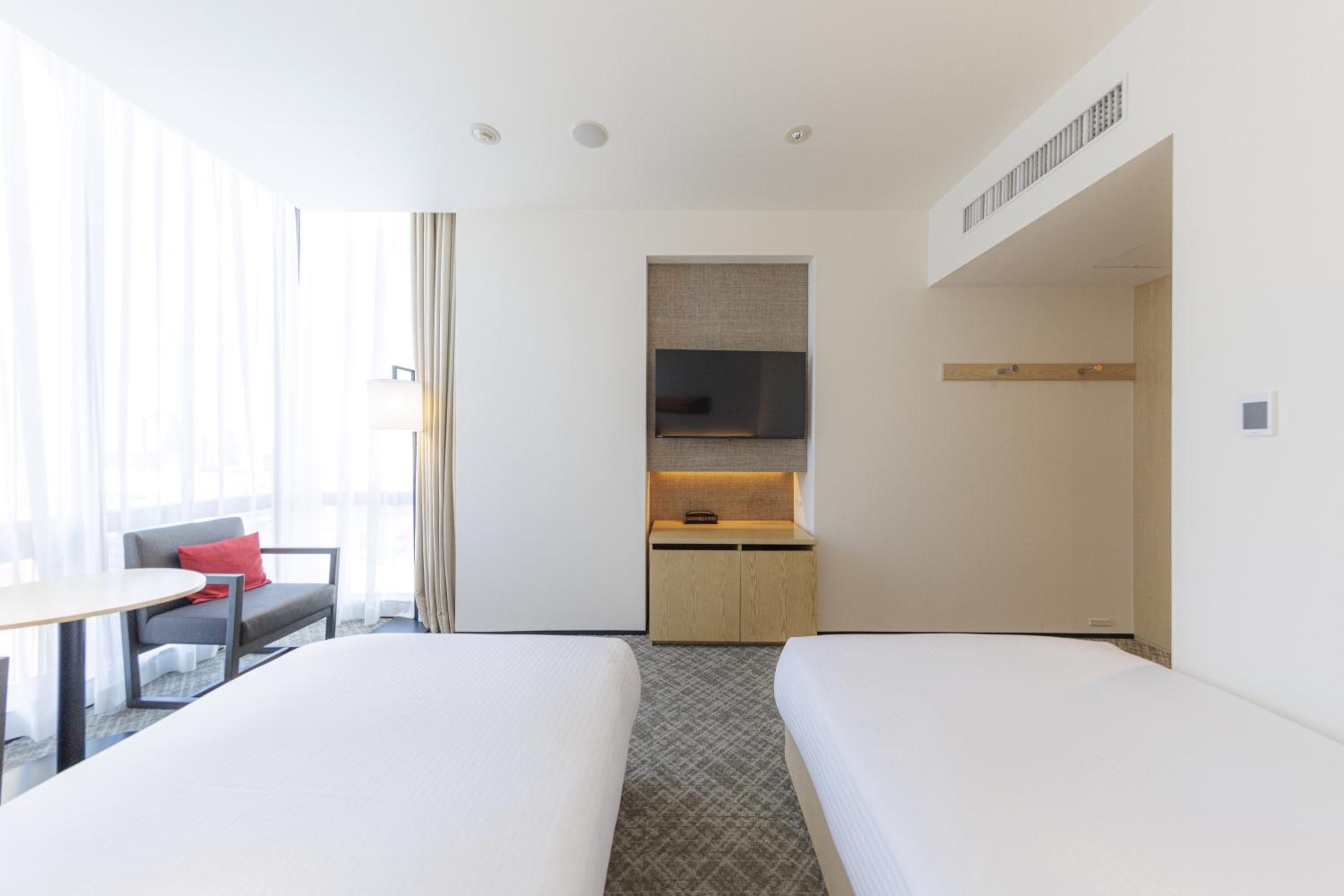 Deluxe Twin Room (3 people) photo 2