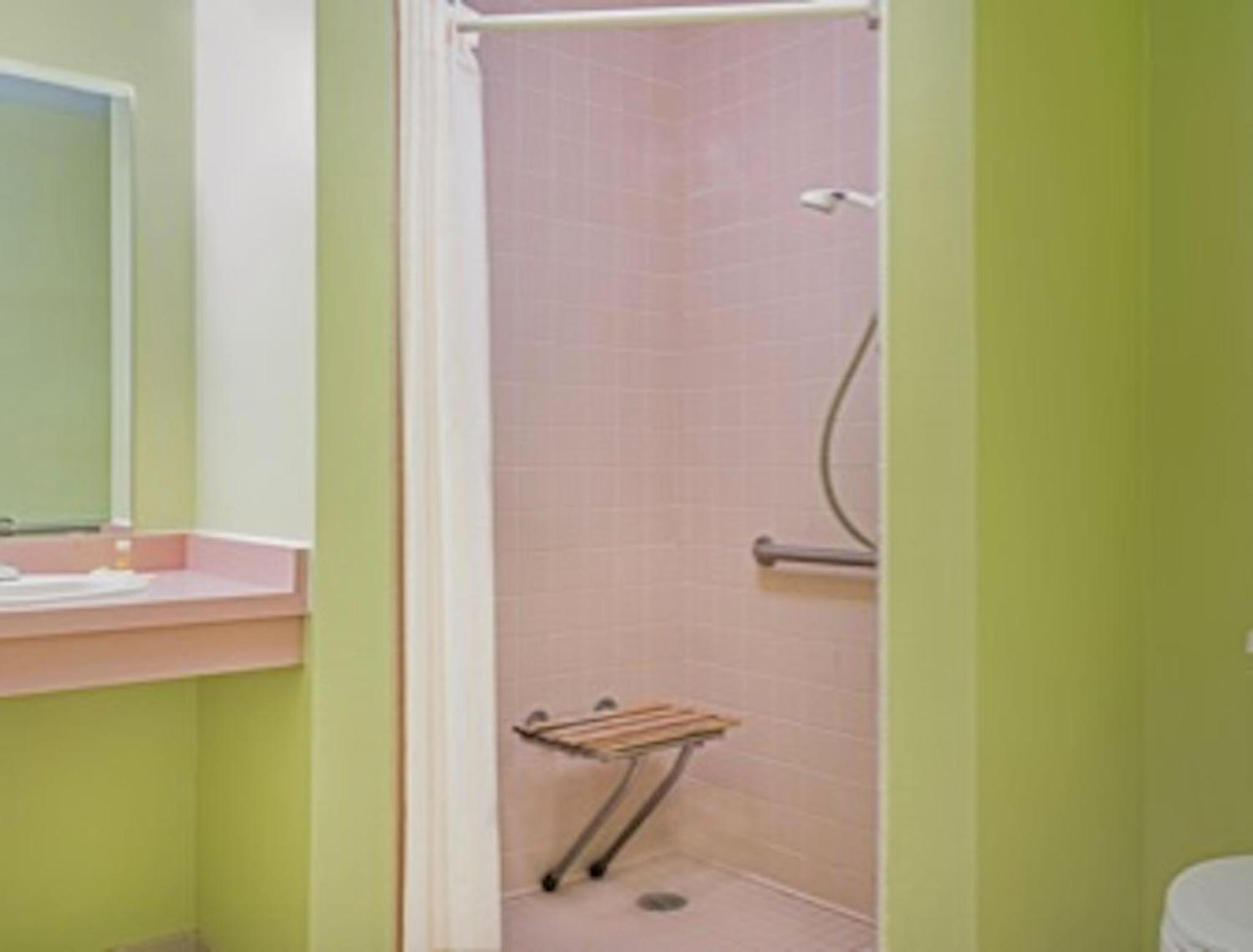 Queen Room - Disability Access/Non-Smoking - Photo 3
