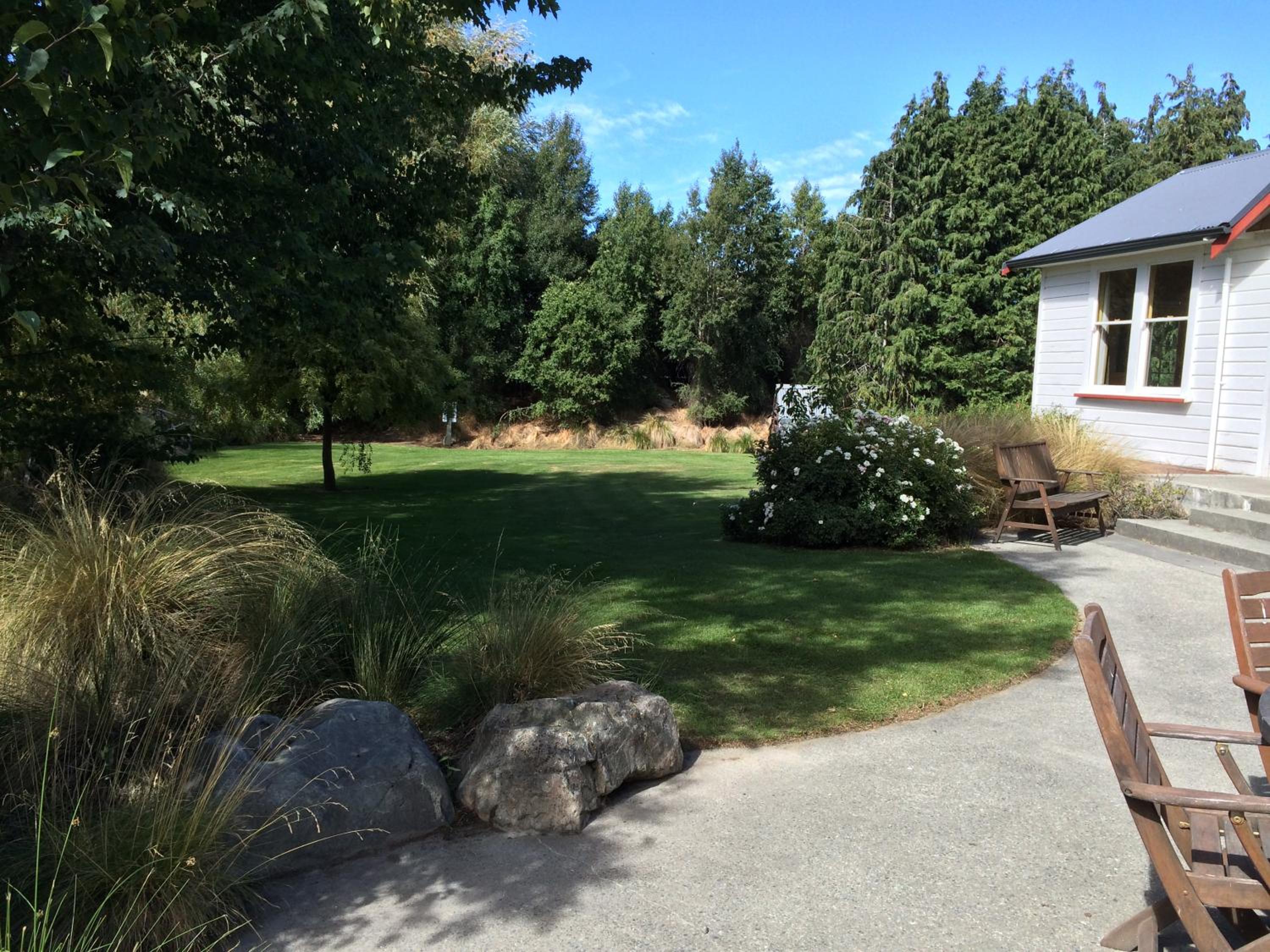 Five-Bedroom House - Photo 15
