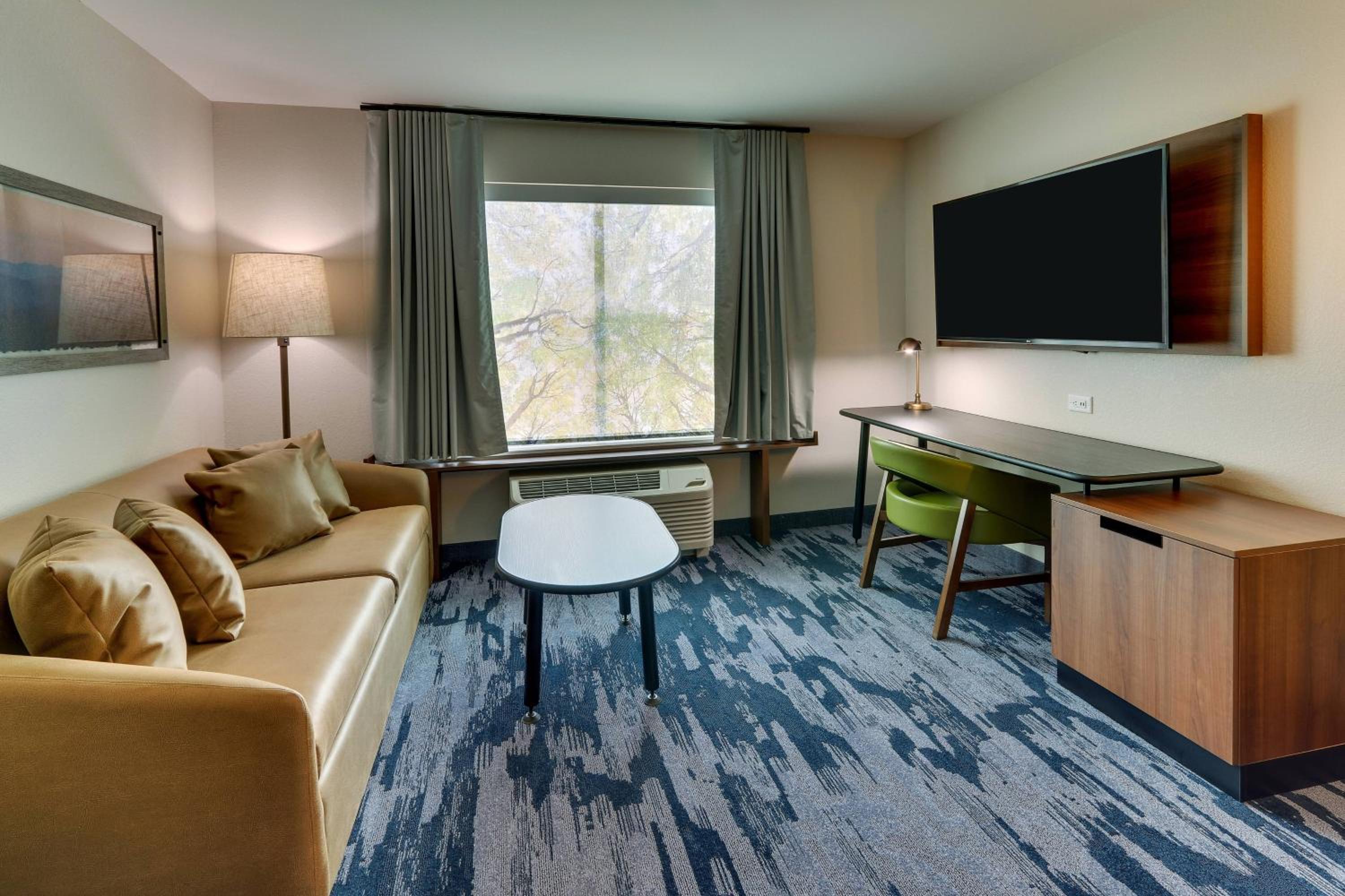 Queen Suite with Two Queen Beds and Sofa Bed - Hearing Accessible photo 1