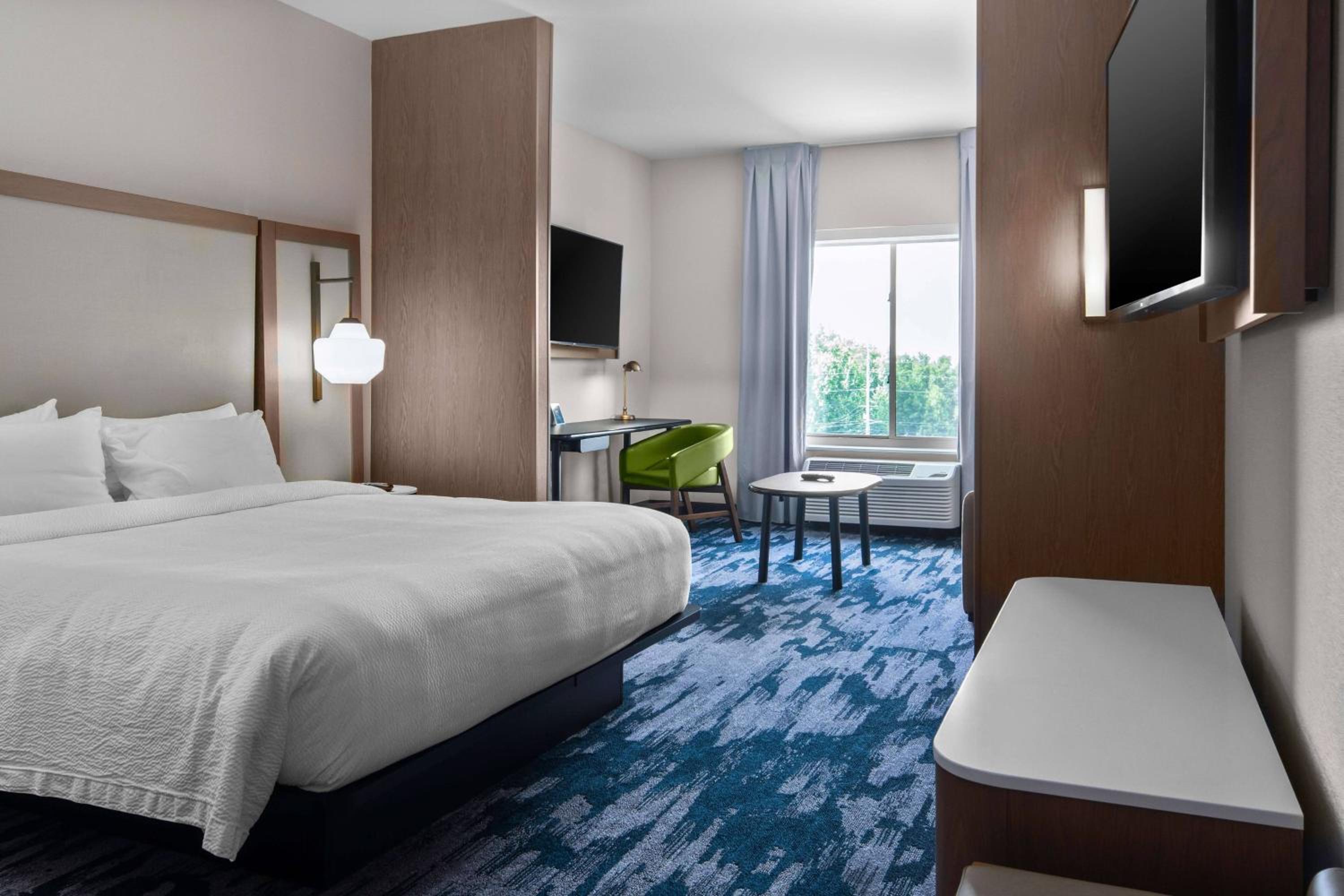 King Suite with Sofa Bed photo 1