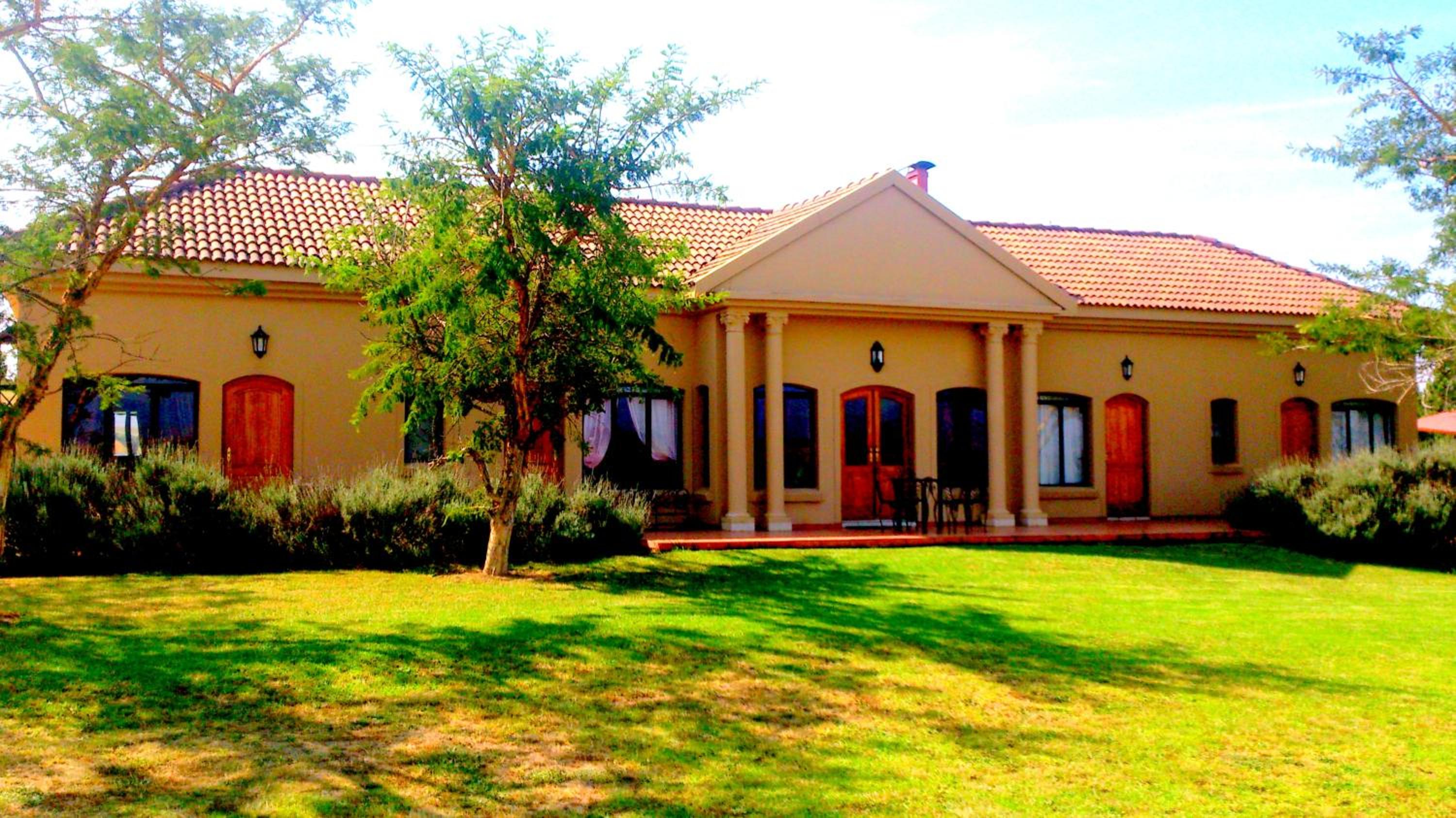 Double or Twin Room with Mountain View - Photo 4