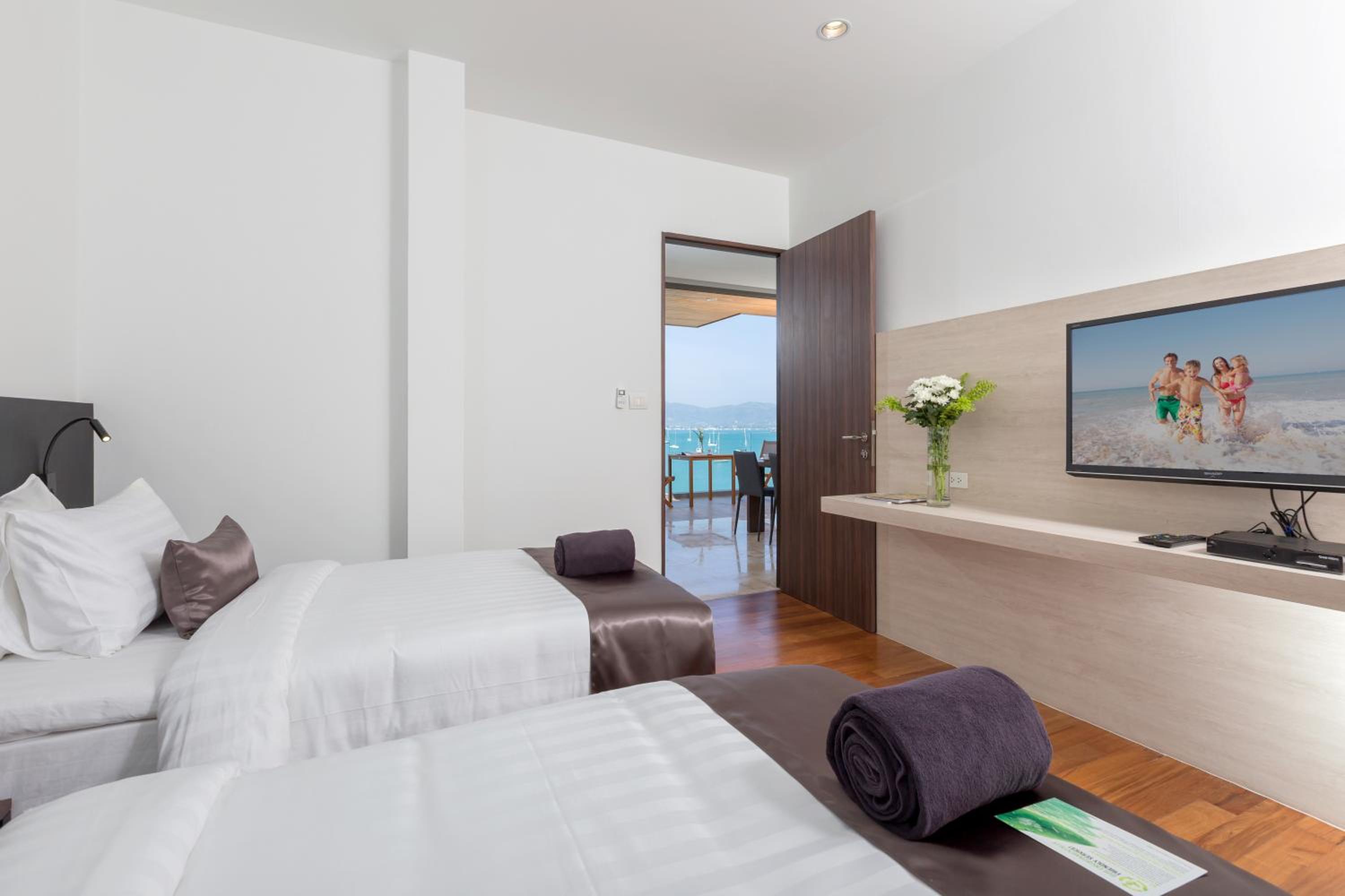 Two-Bedroom Suite with Sea View photo 1