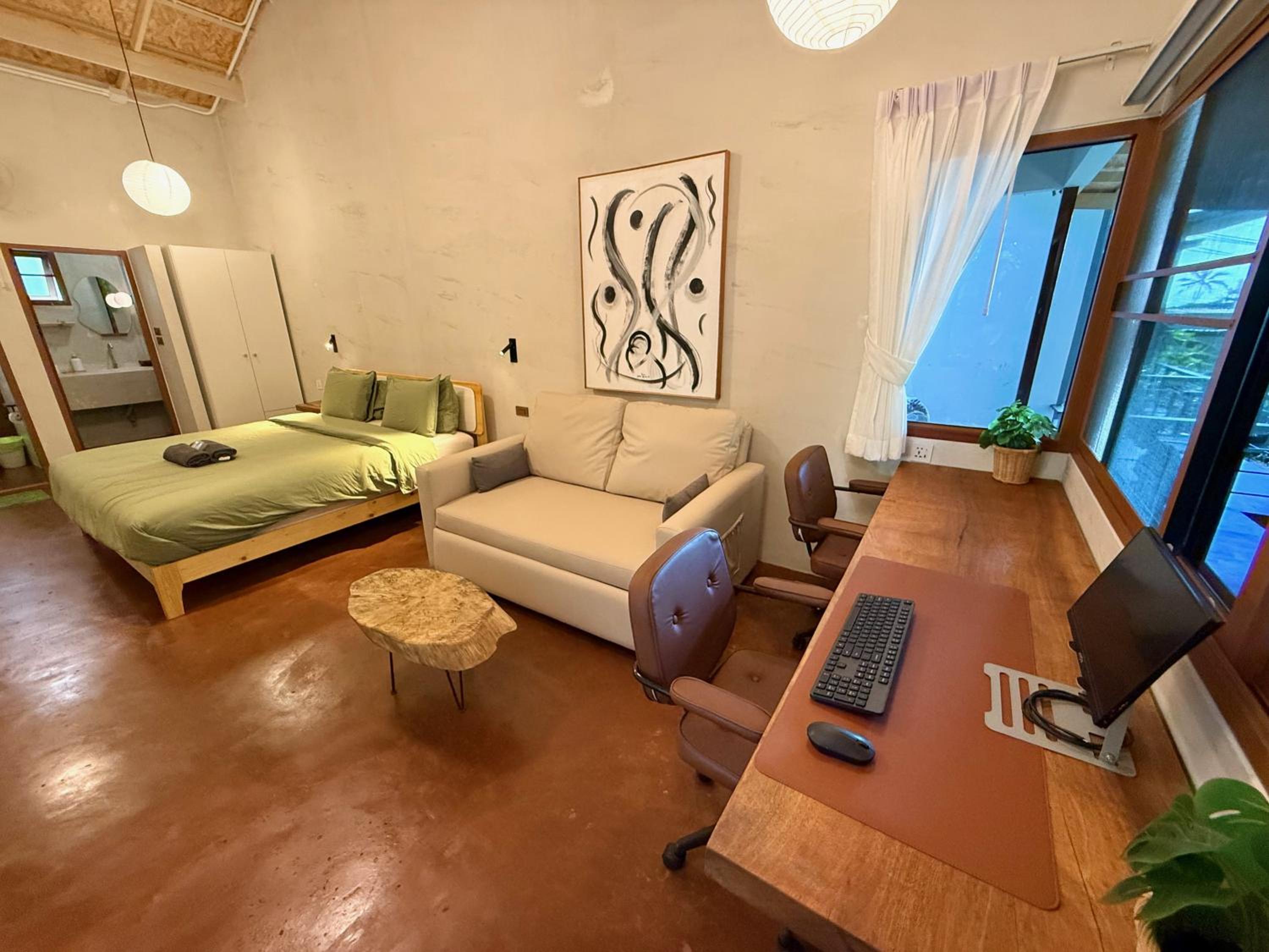 Superior Studio