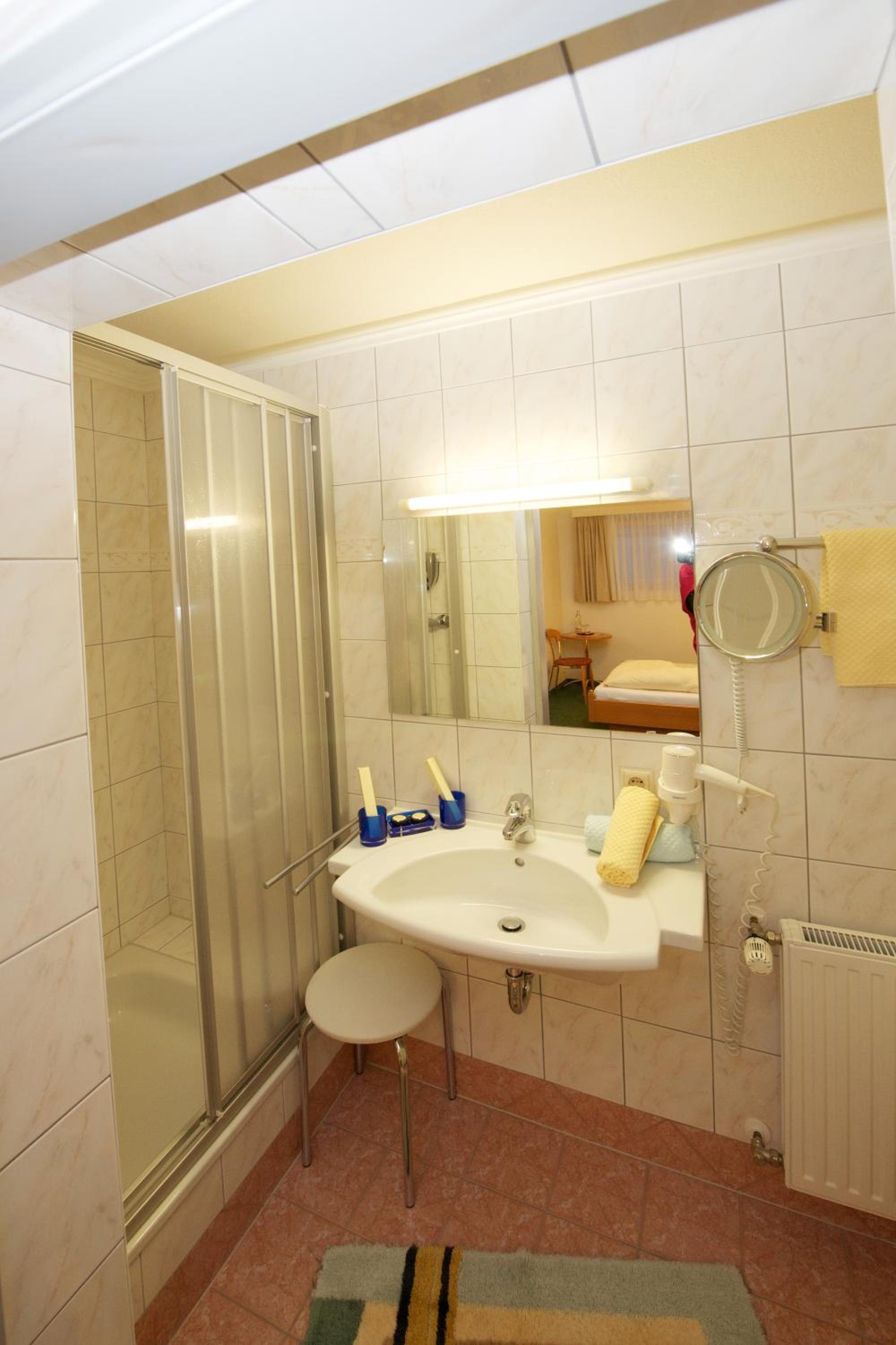 Double Room - Basement photo 2
