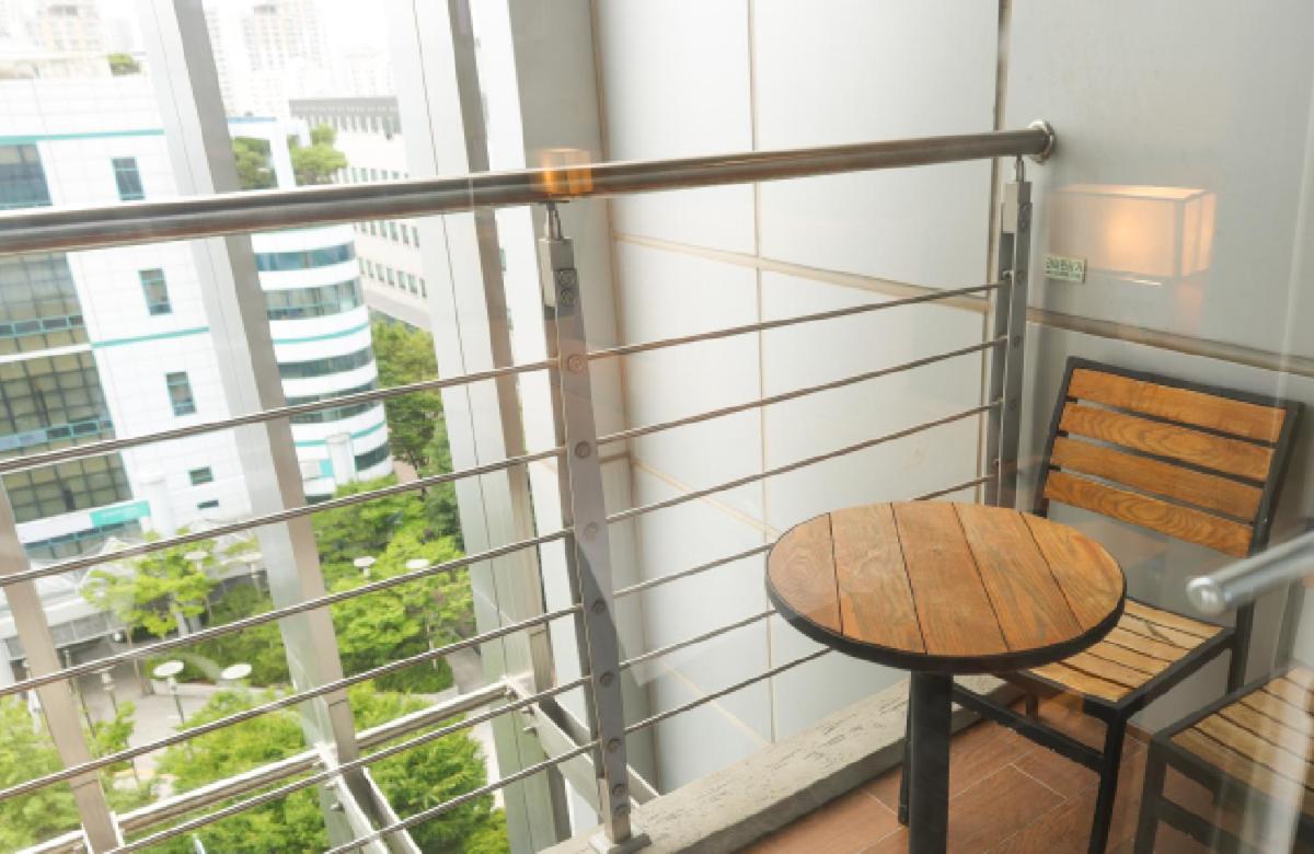 Balcony Double