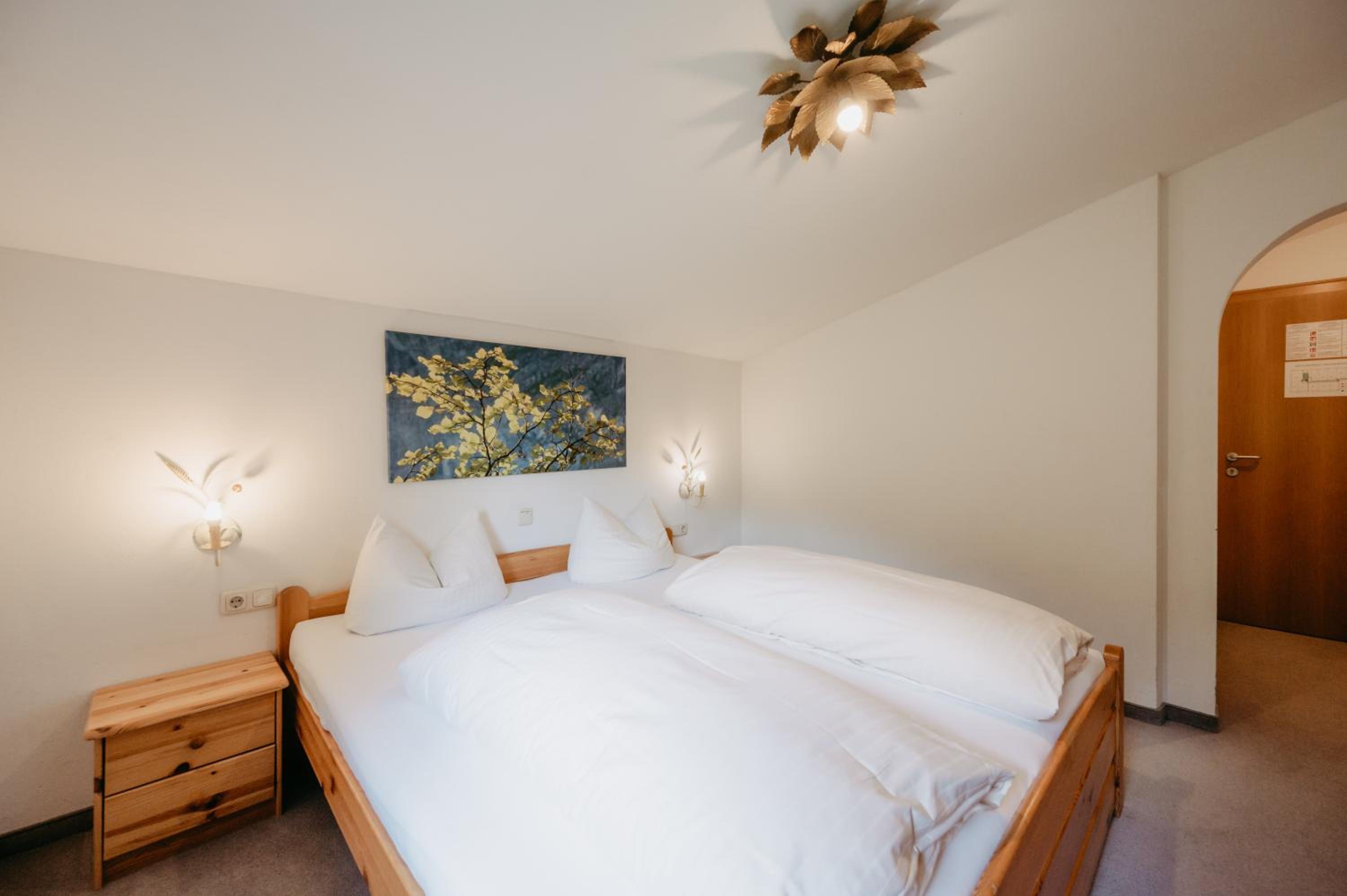 Budget Double or Twin Room photo 2