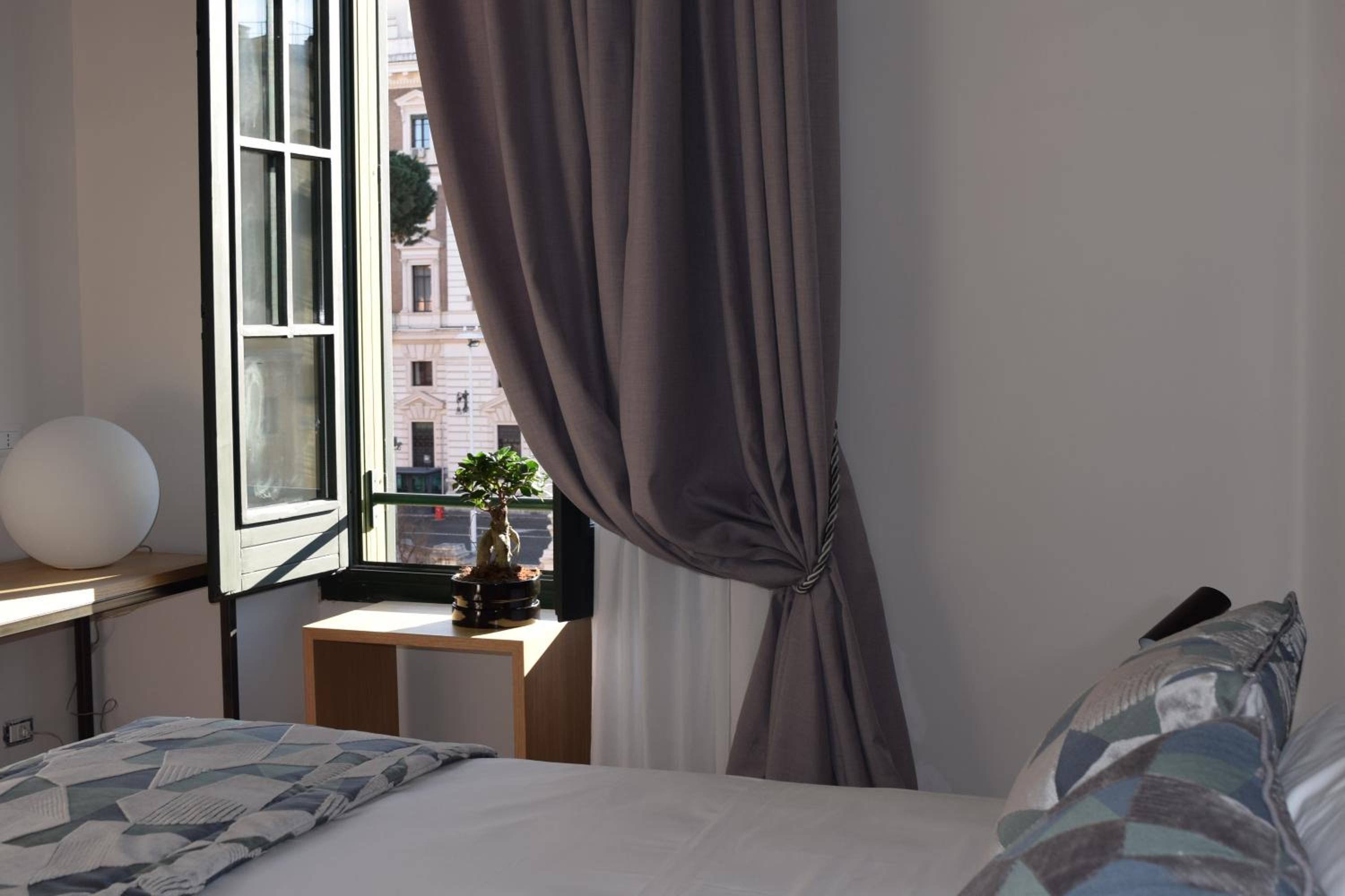 Standard Double Room photo 3