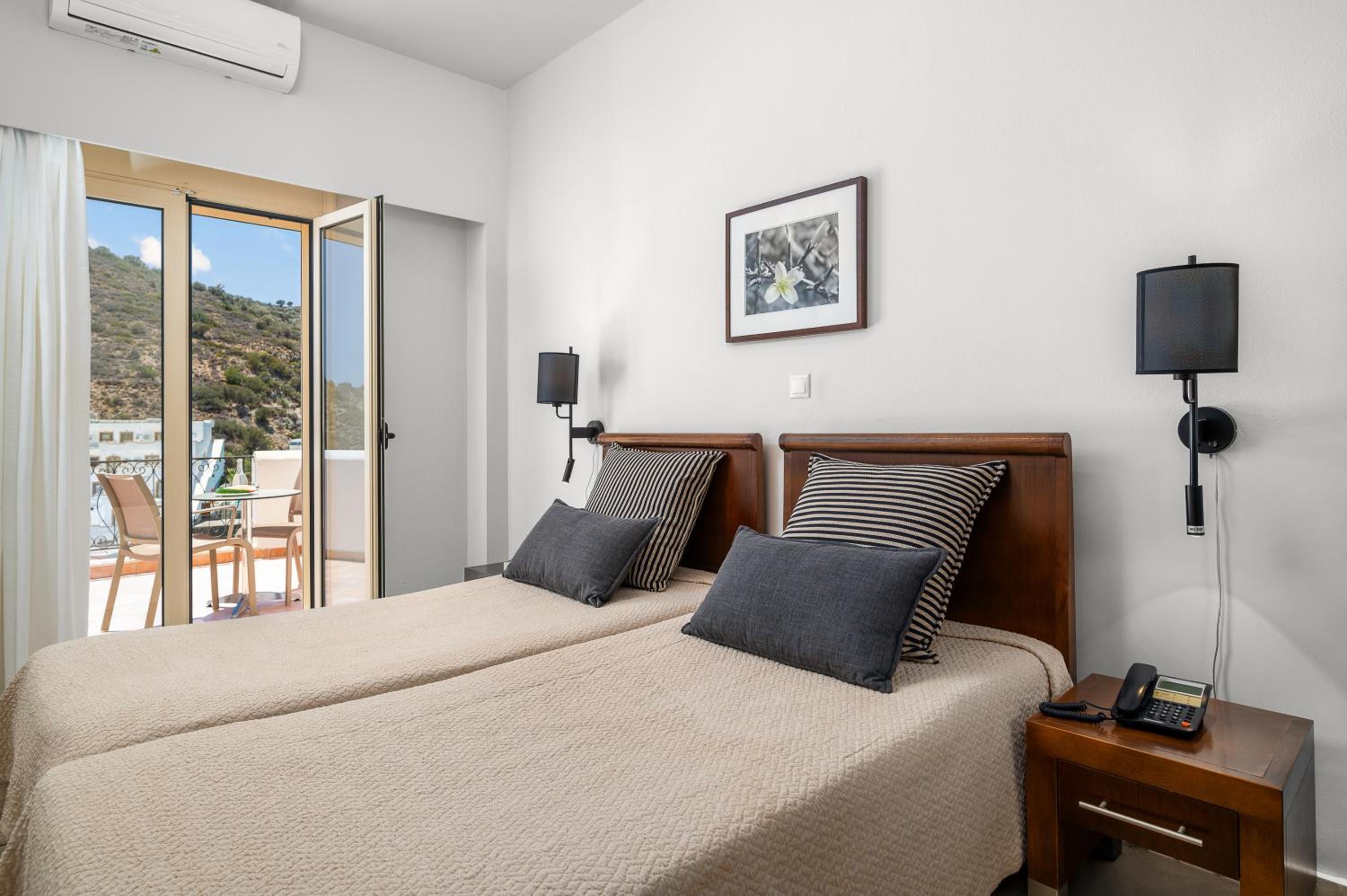 Twin Room with Sea View