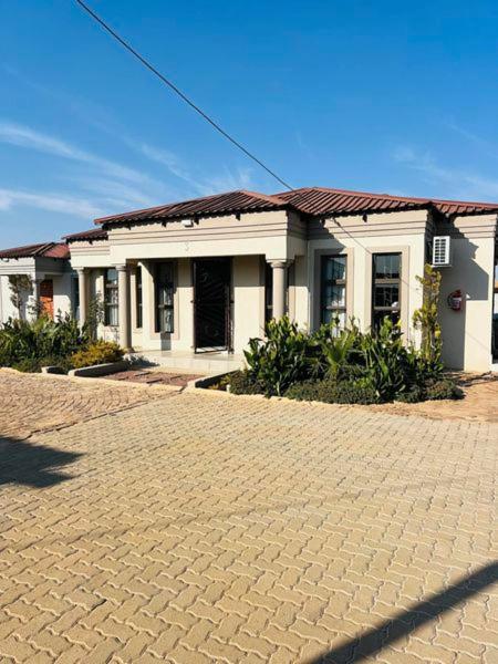 Two-Bedroom Villa photo 2