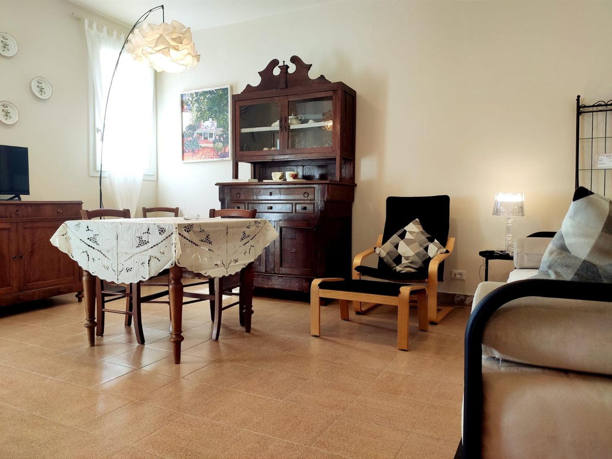 Apartment - Ground Floor - Photo 1