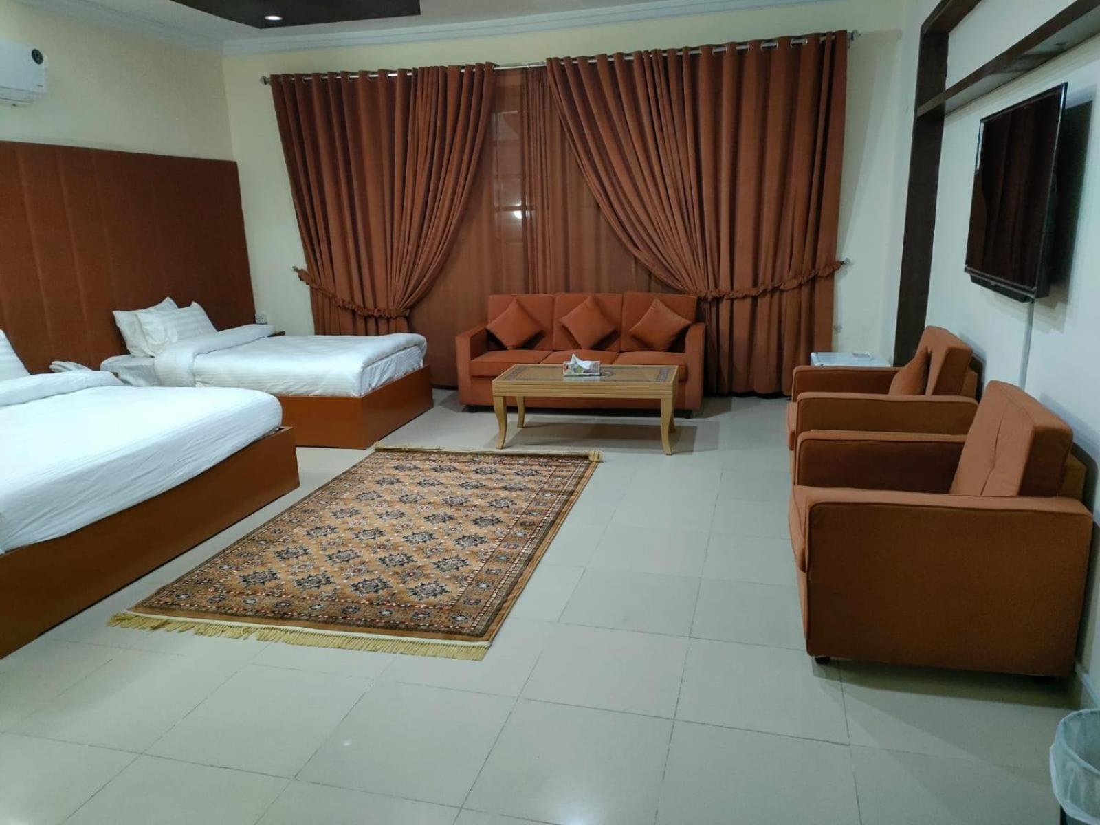 Executive Triple Room photo 3