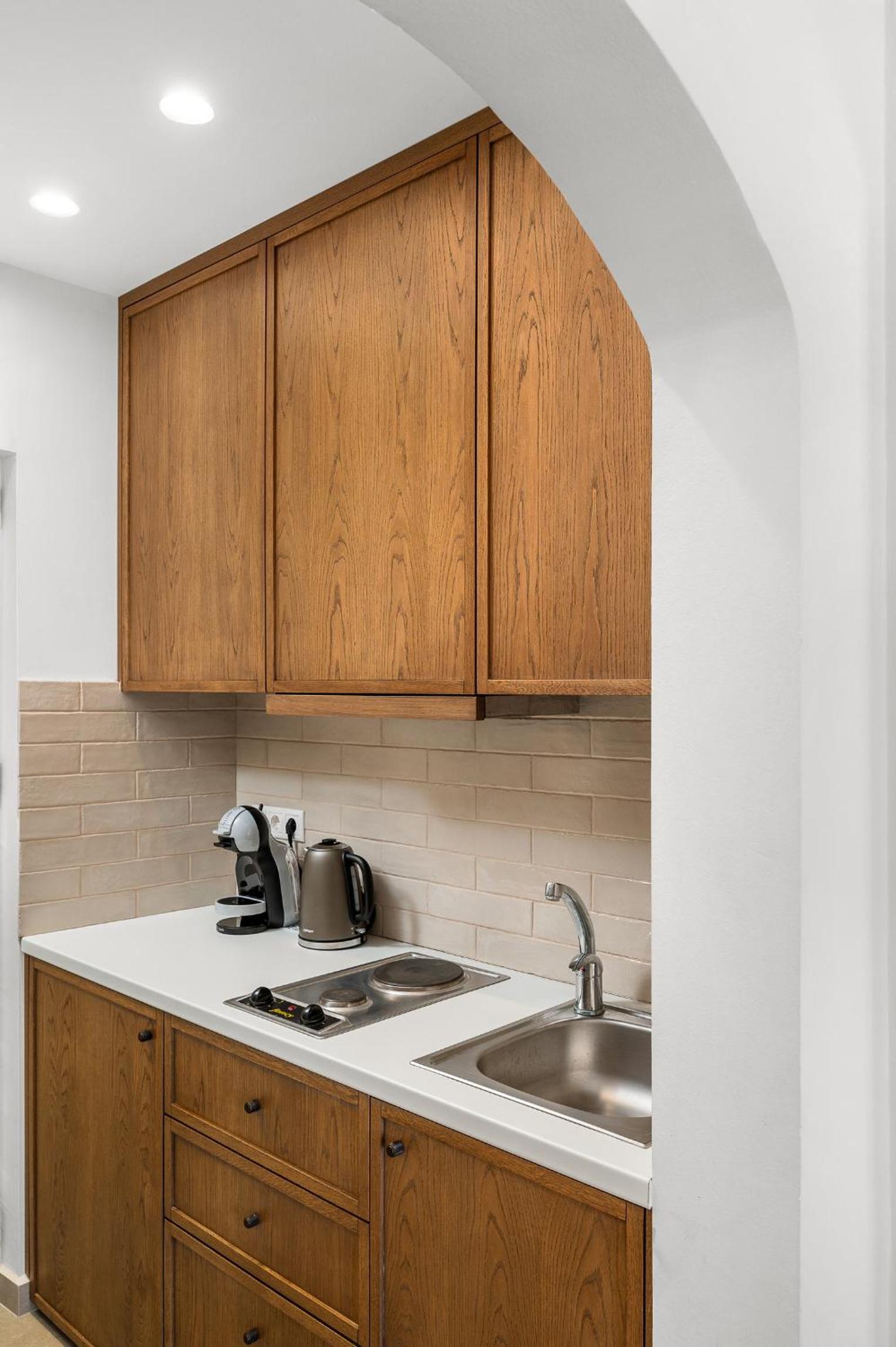 Superior King Suite - Photo 1