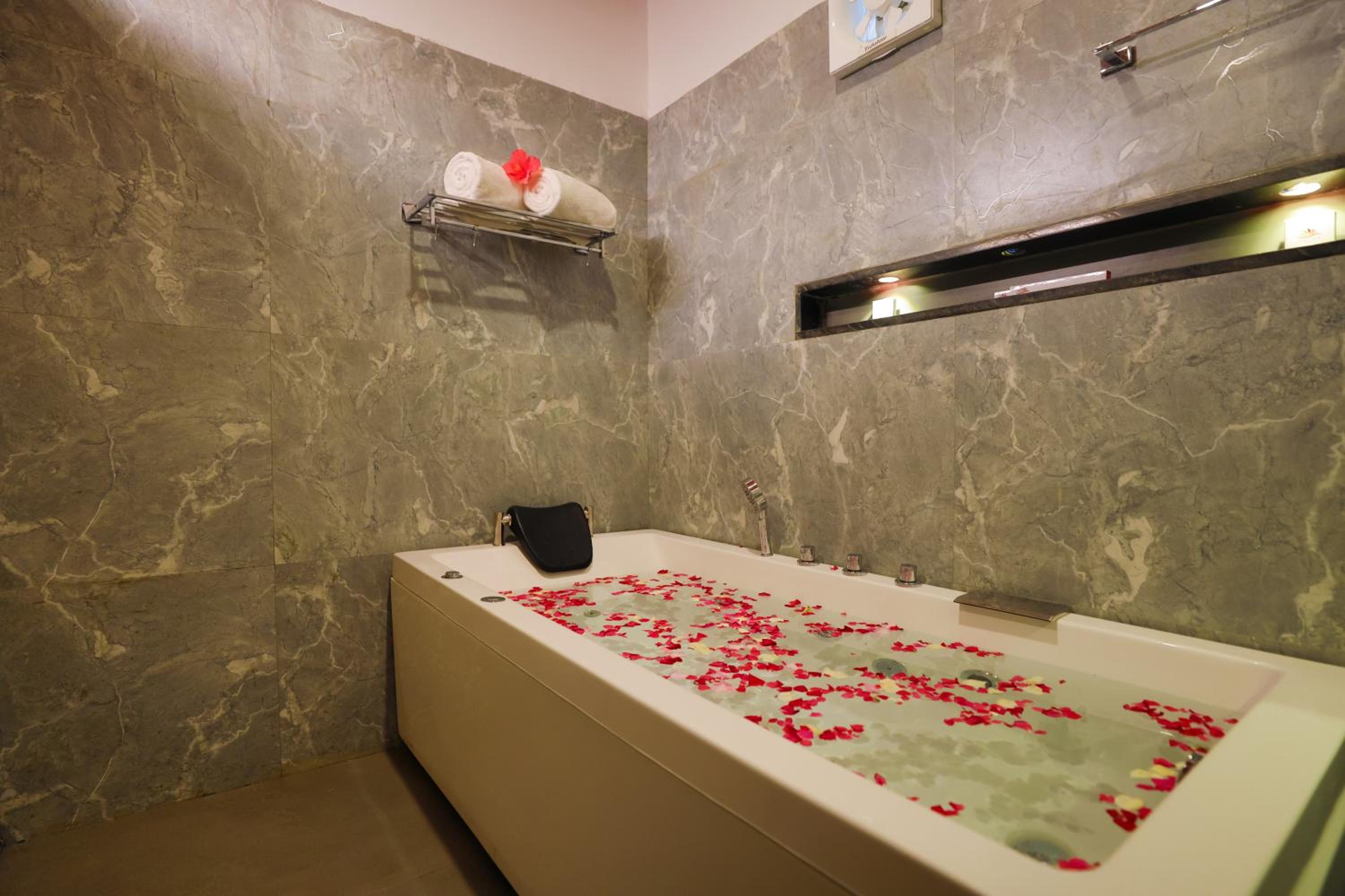 Junior Suite - Photo 4