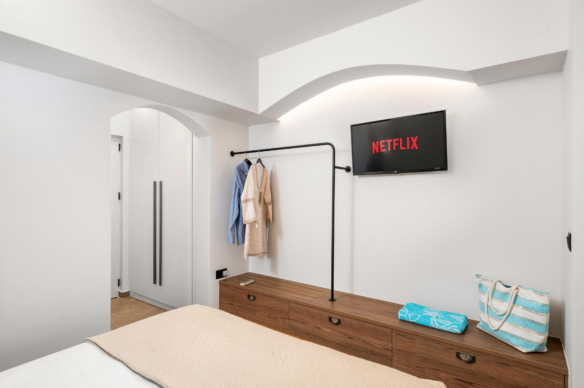 Deluxe Double or Twin Room - Photo 3