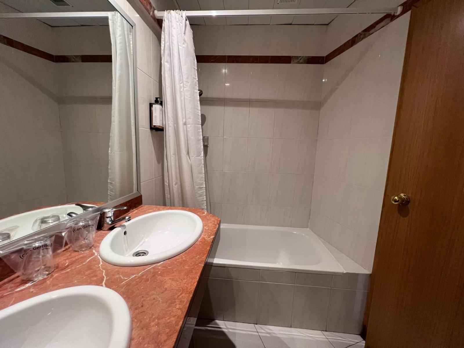 Twin Room photo 1