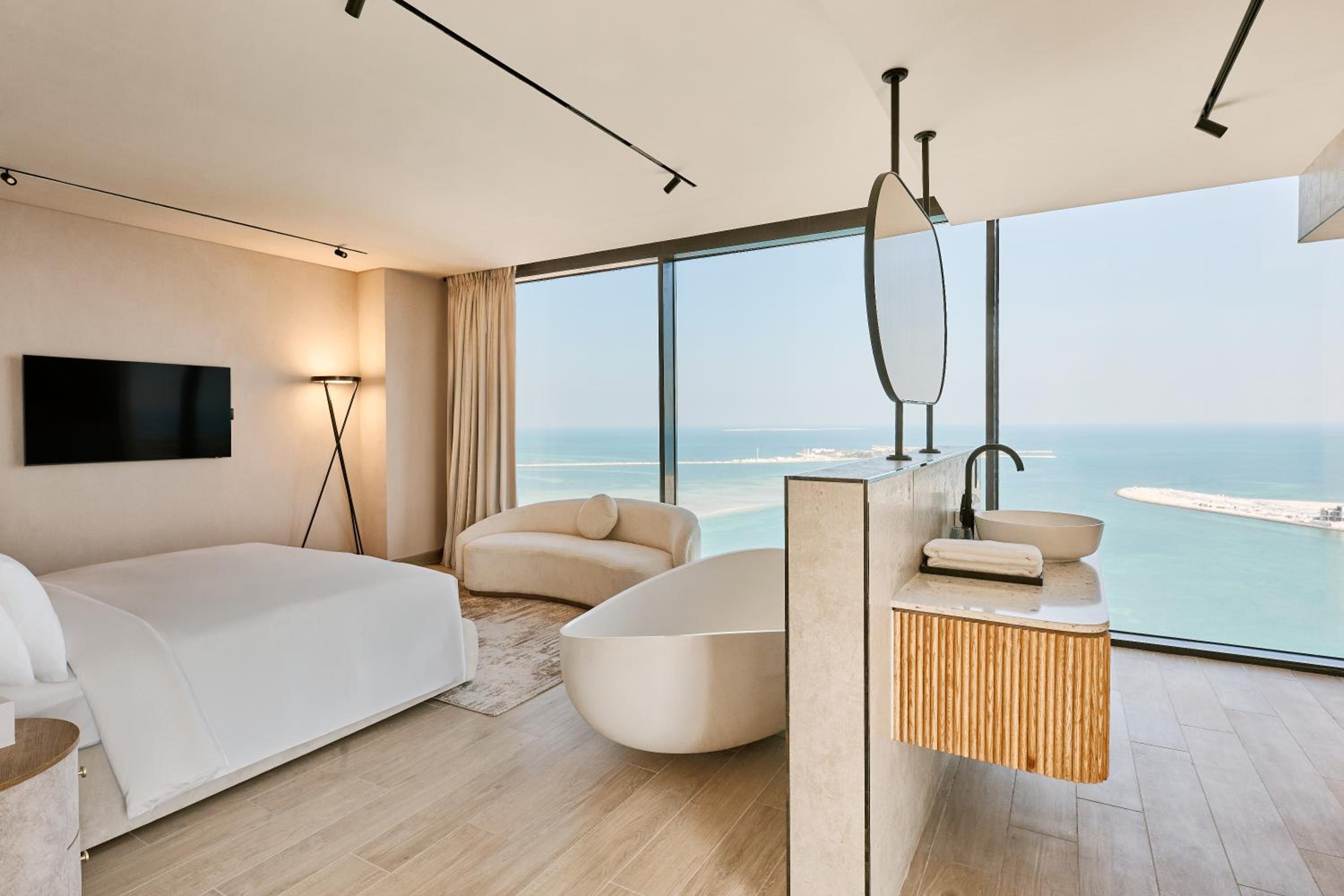 Skyline Penthouse Suite with Sea View photo 2