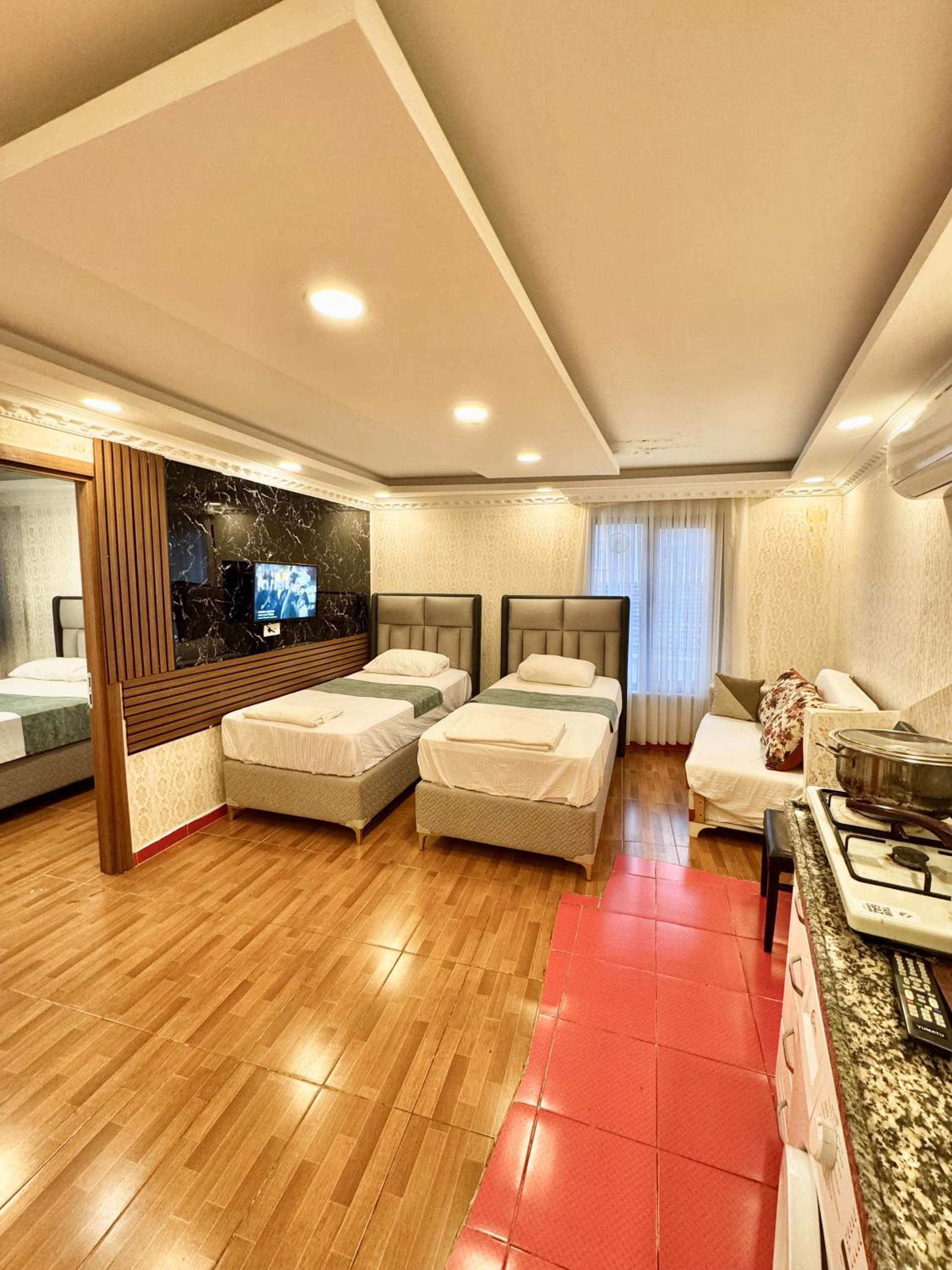 Executive Suite photo 3