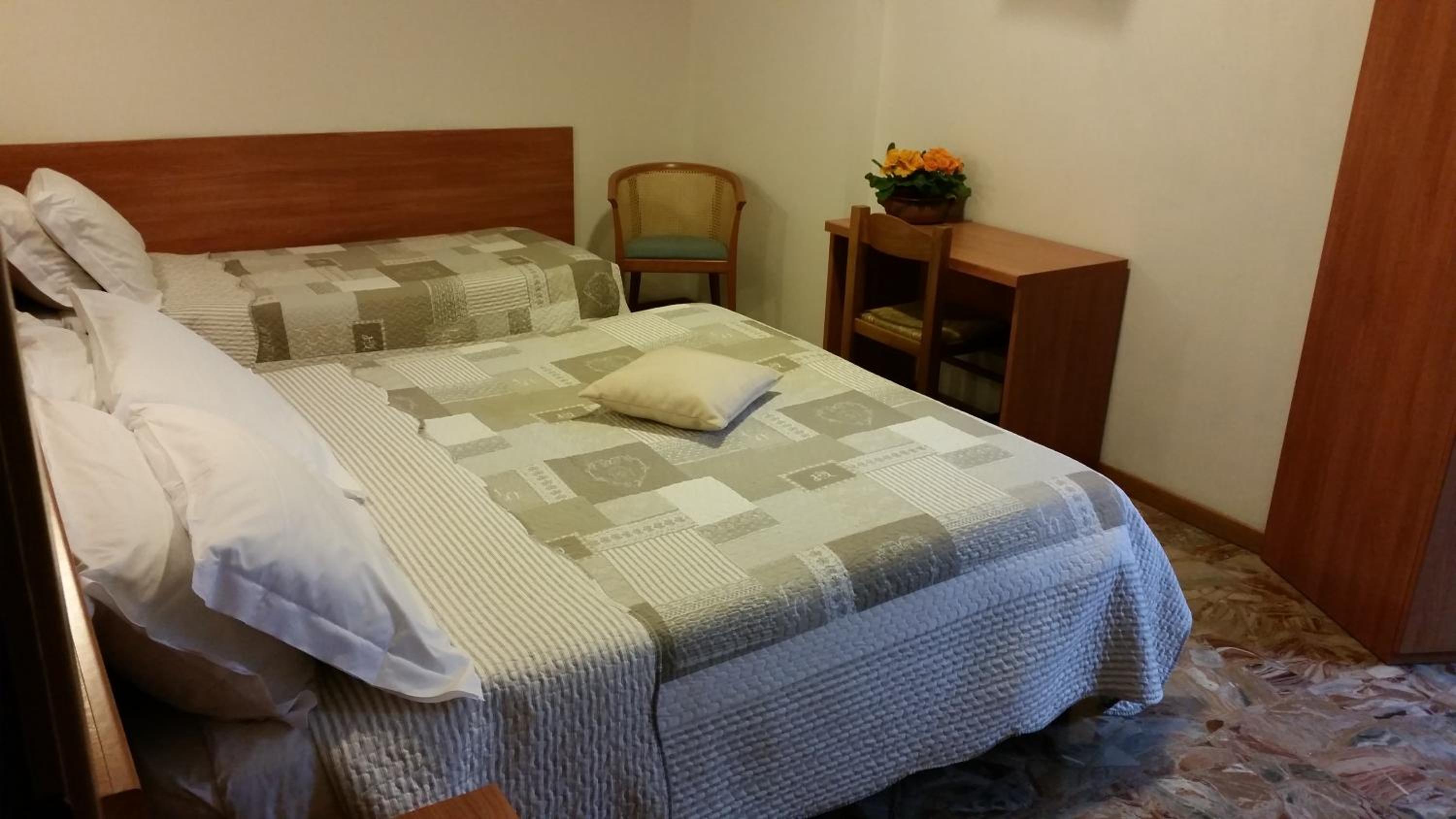 Deluxe Triple Room photo 1