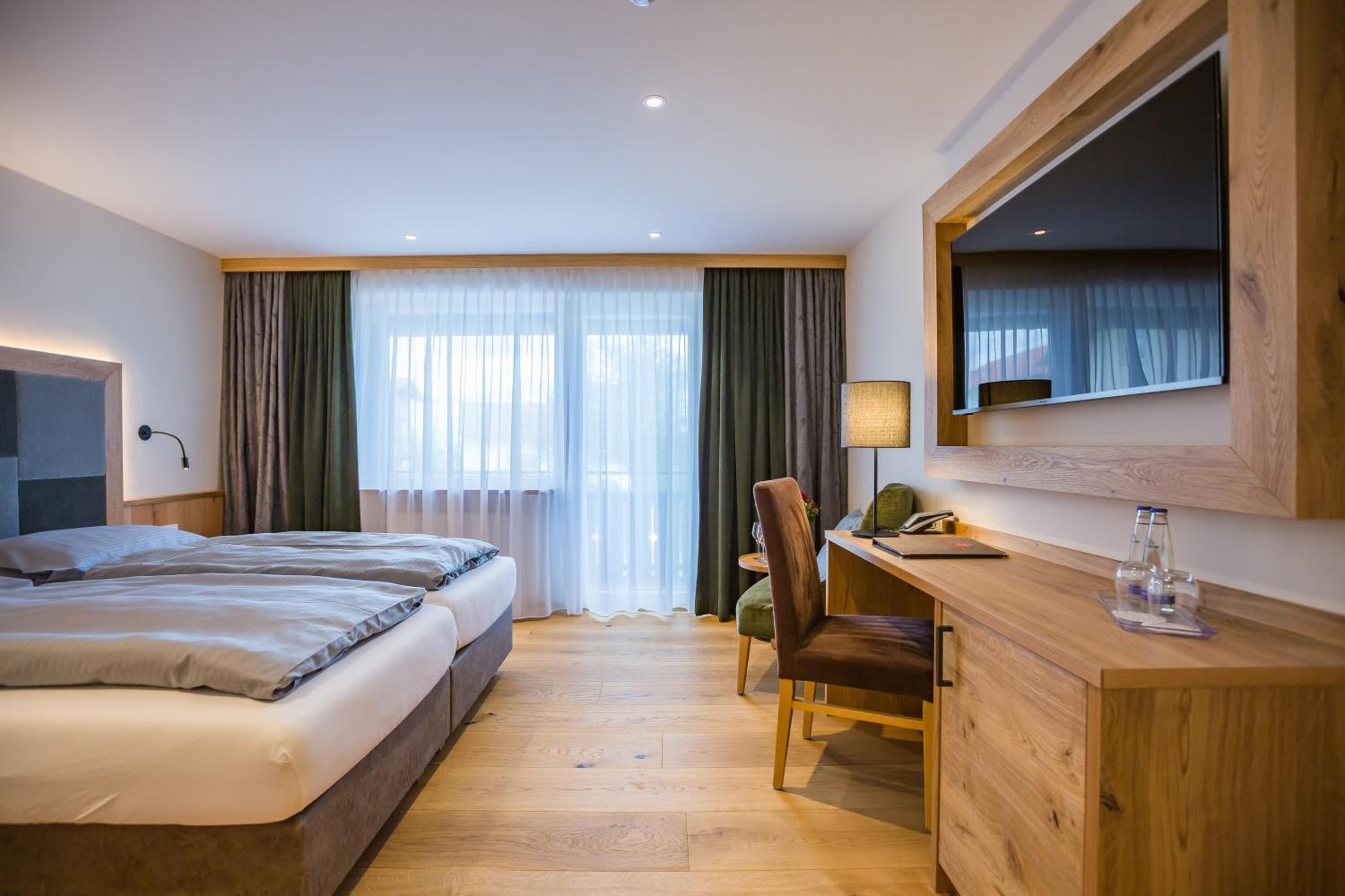 Deluxe Double Room photo 3
