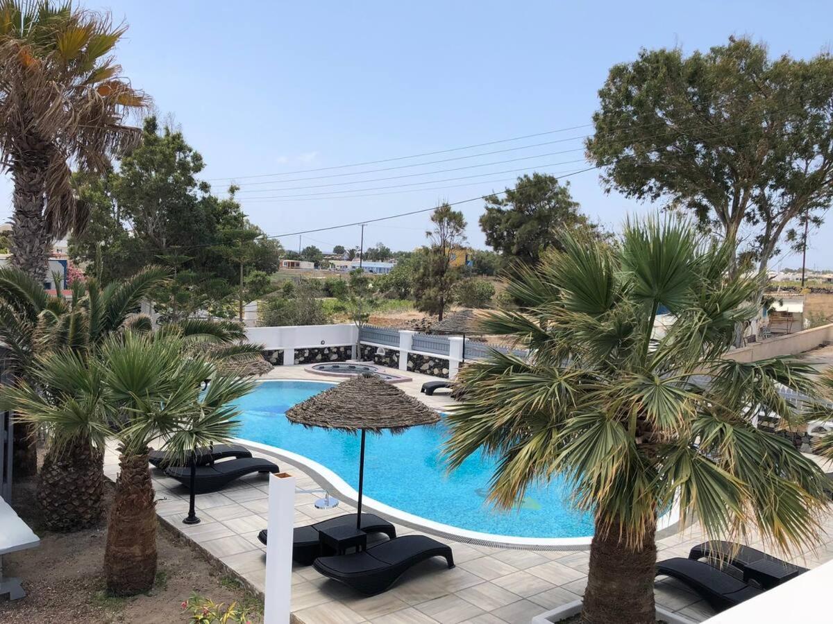 Family Three Bedroom Outdoor Jacuzzi Pool-Sea View
