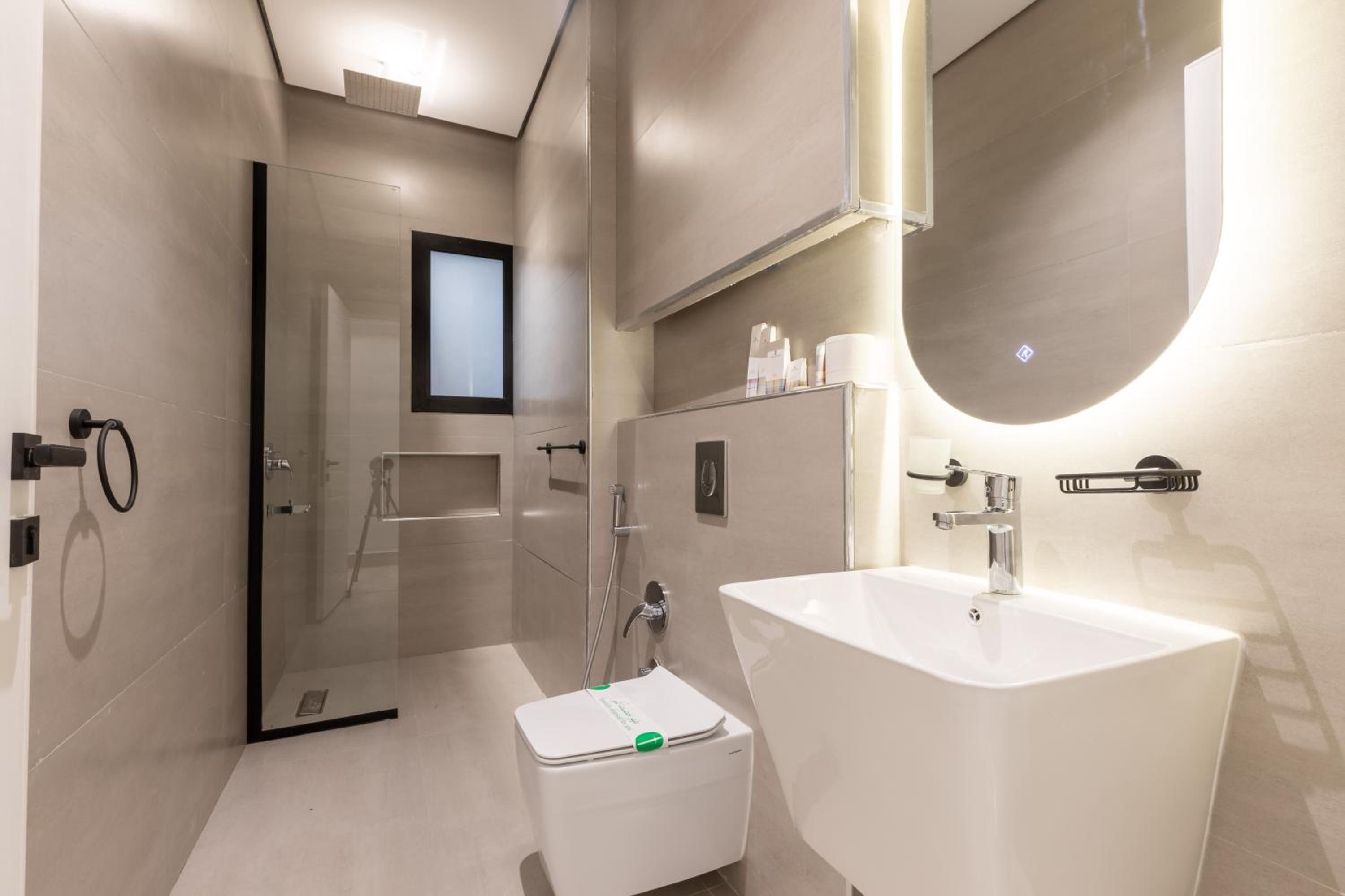 Four-Bedroom Deluxe Apartment