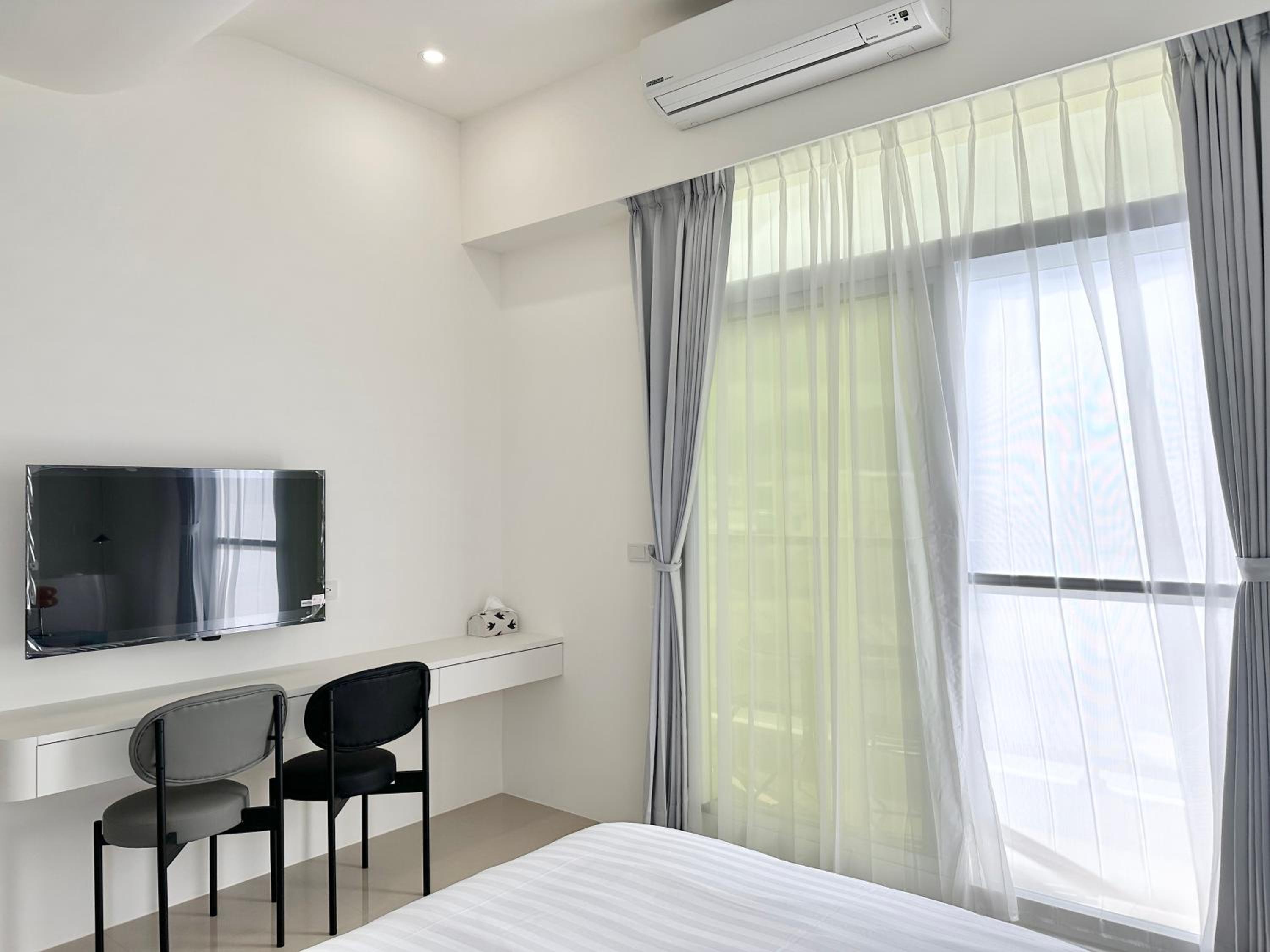 Deluxe Double Room photo 3