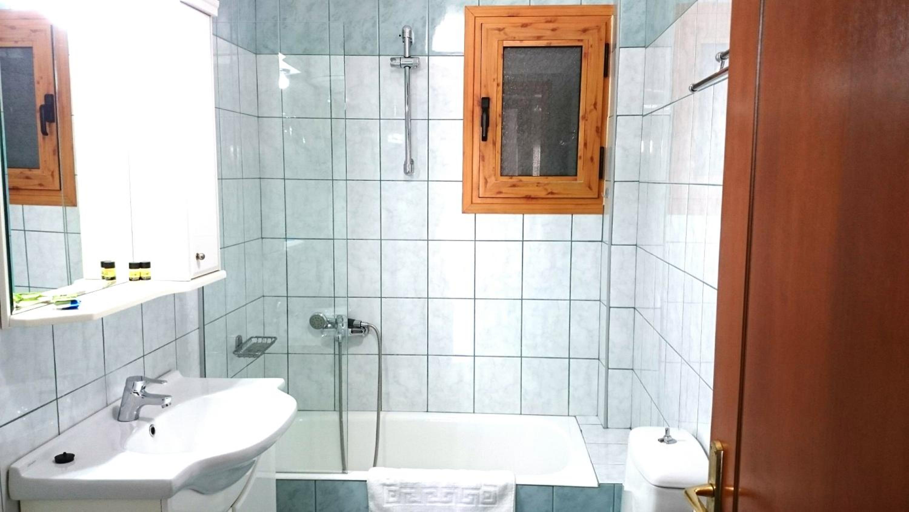 Two-Bedroom Apartment - Photo 5