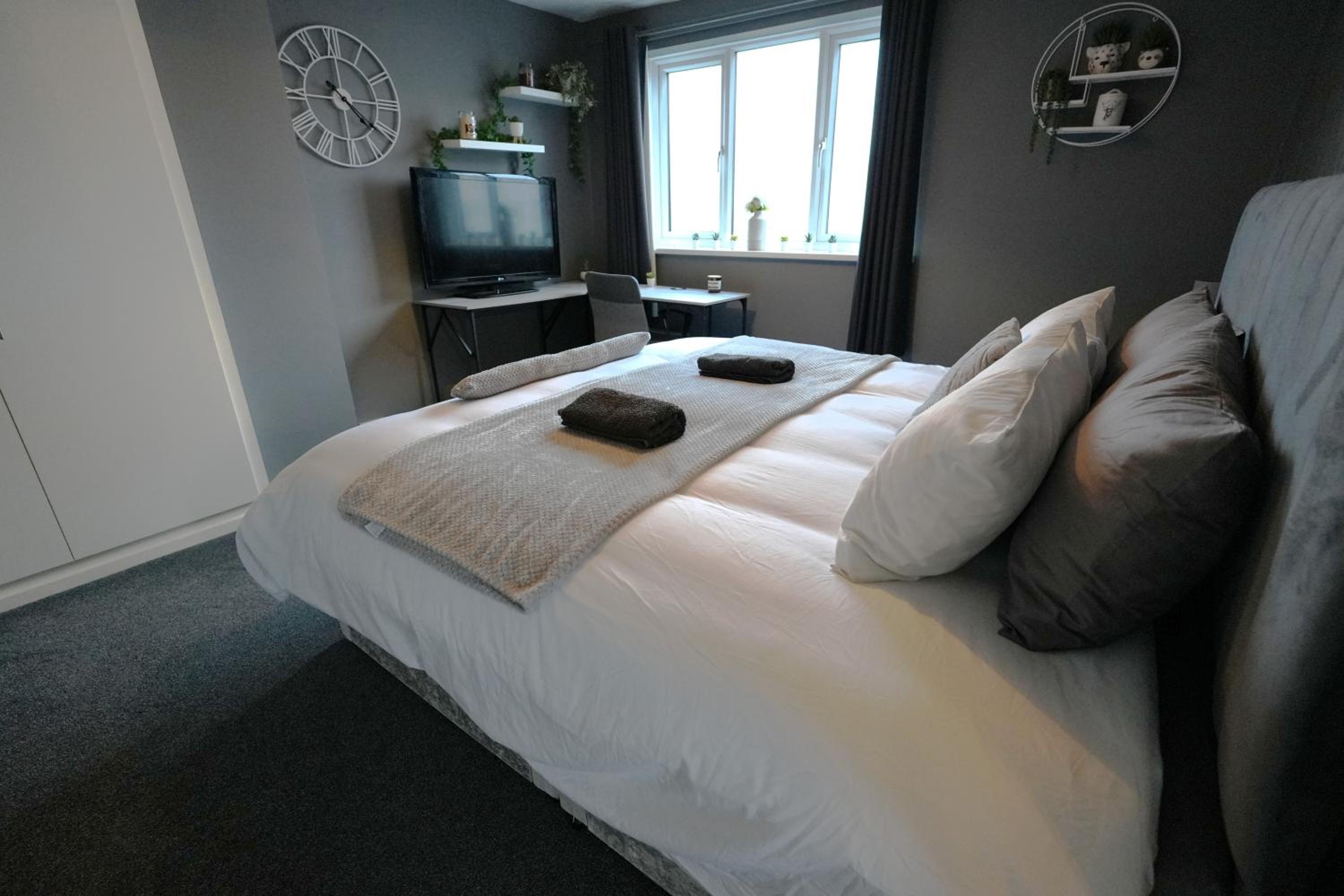 Superior King Room