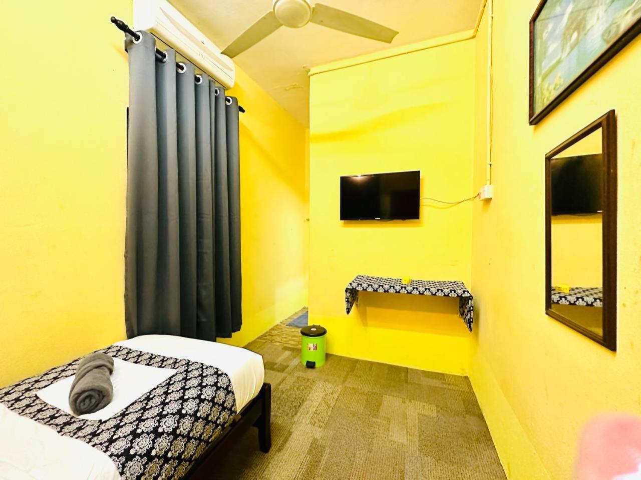 Single Room photo 2