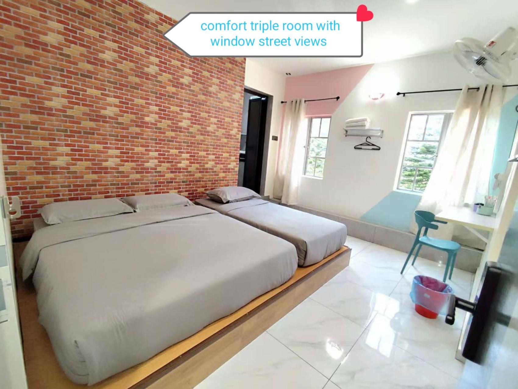 Comfort Triple Room